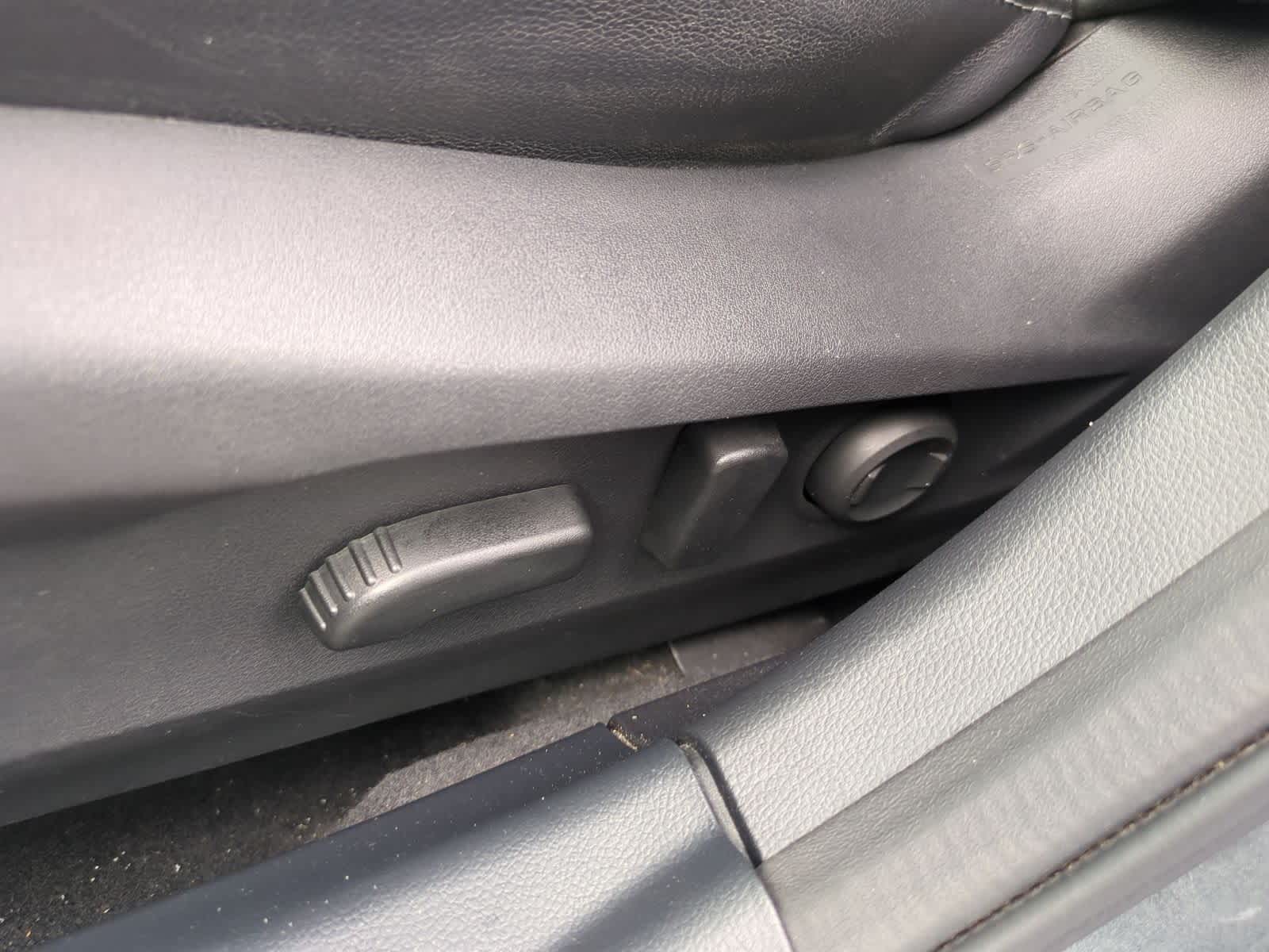 Thumbnail: 2022 Subaru Outback - 18