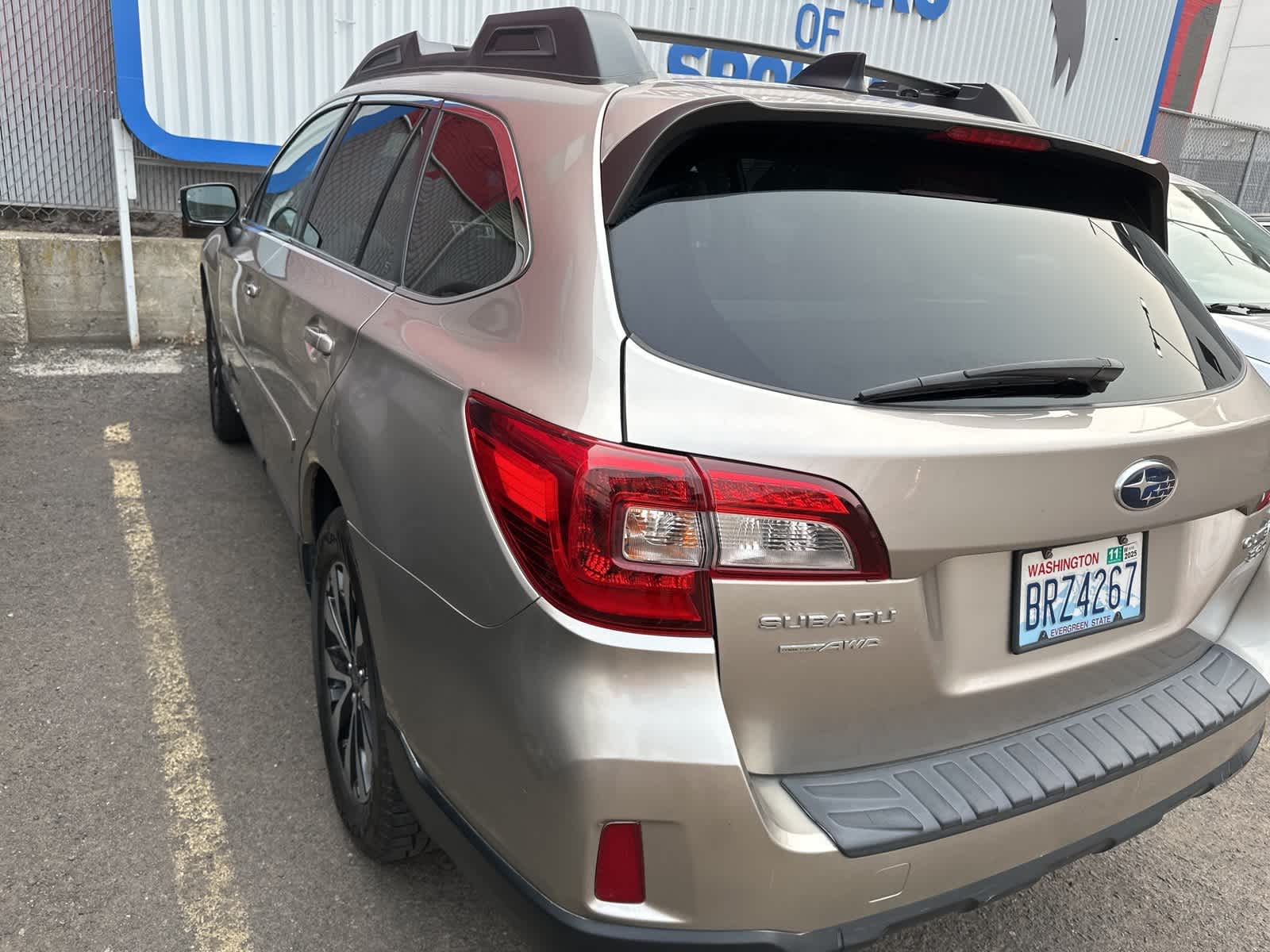 Thumbnail: 2016 Subaru Outback - 4