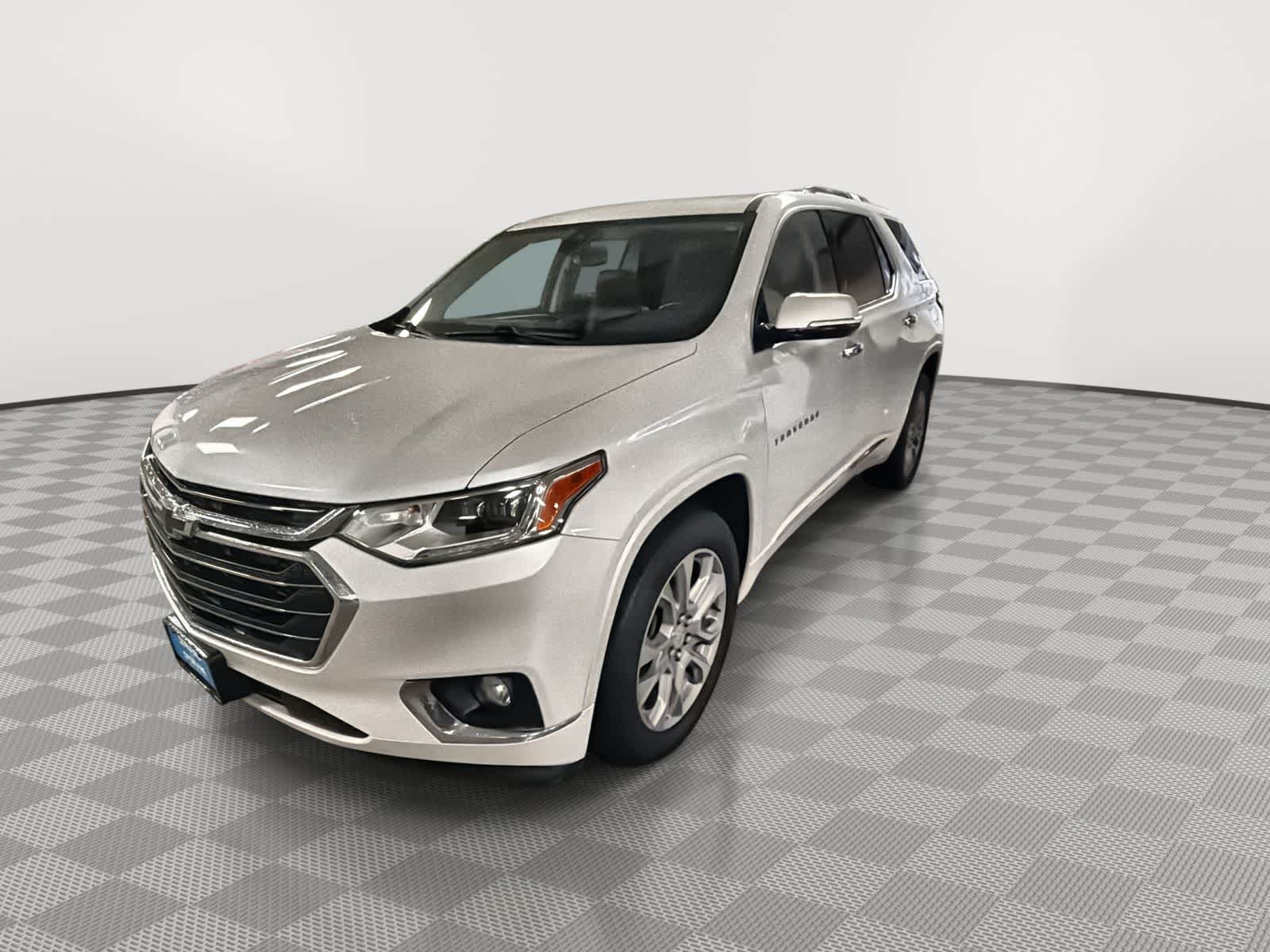 Thumbnail: 2019 Chevrolet Traverse - 4