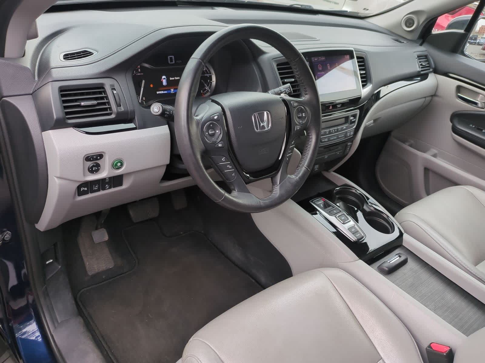 Thumbnail: 2018 Honda Pilot - 10