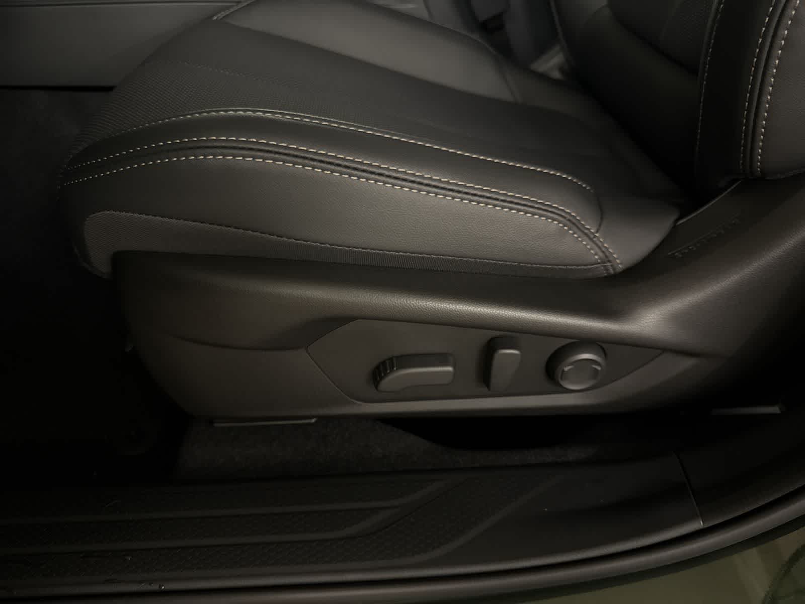 Thumbnail: 2026 Subaru Outback - 16