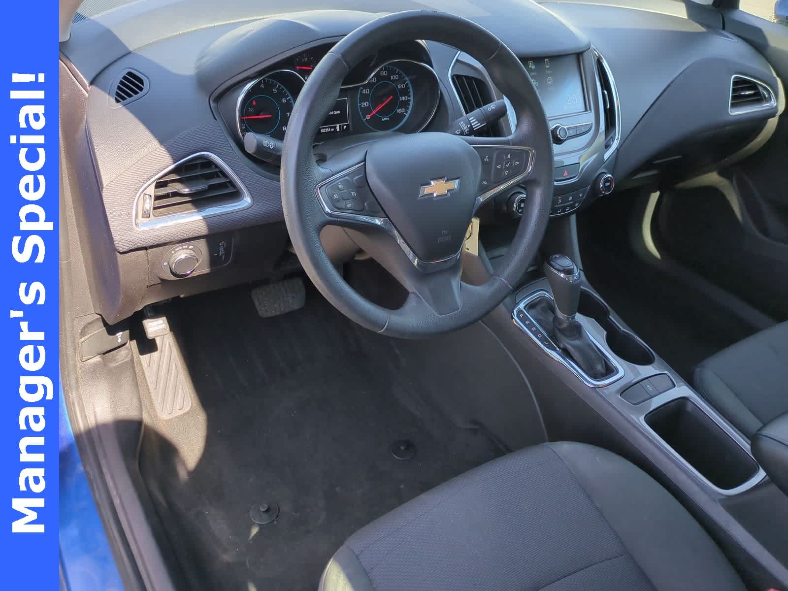 Thumbnail: 2018 Chevrolet Cruze - 10