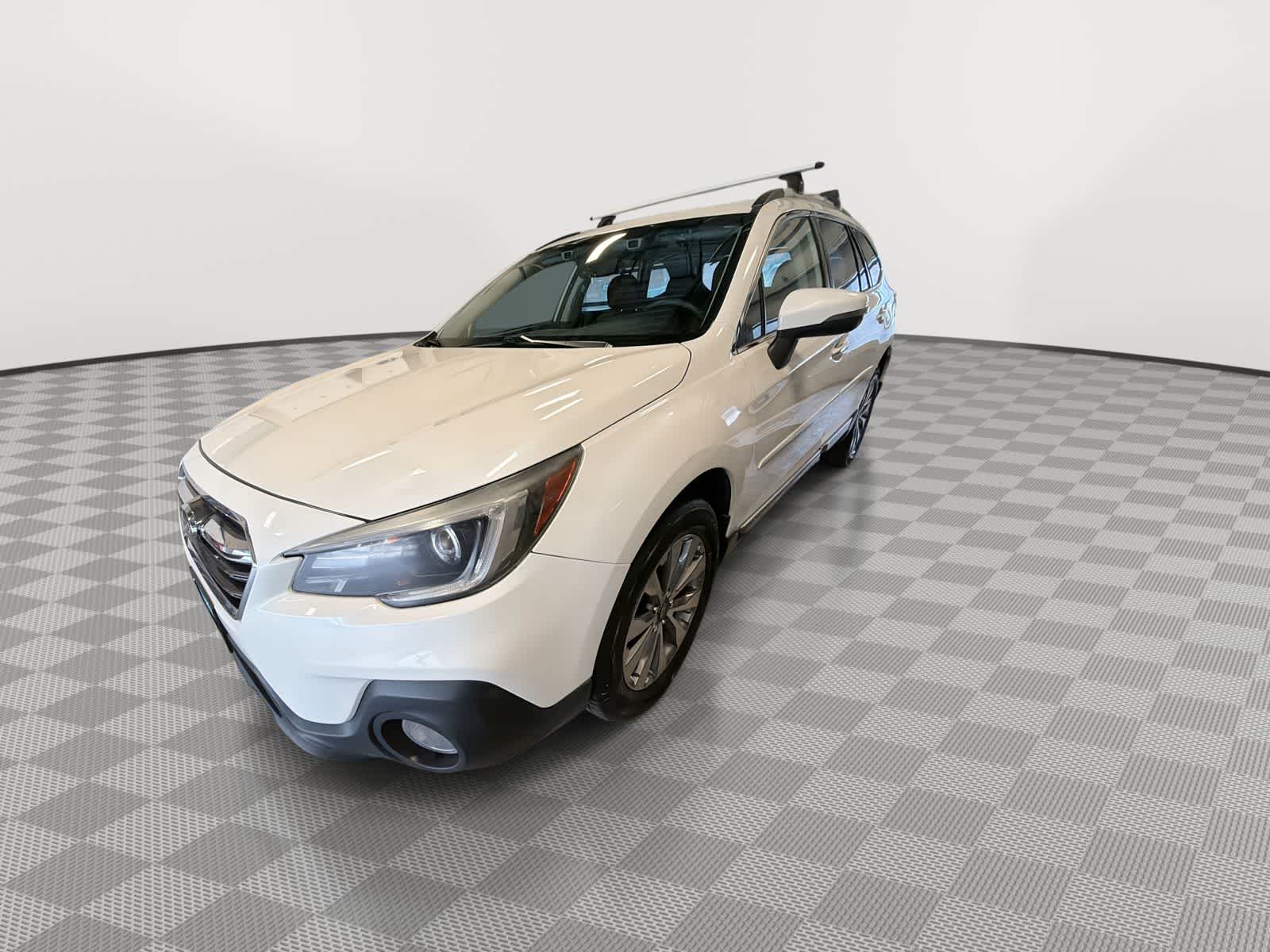 Thumbnail: 2018 Subaru Outback - 4