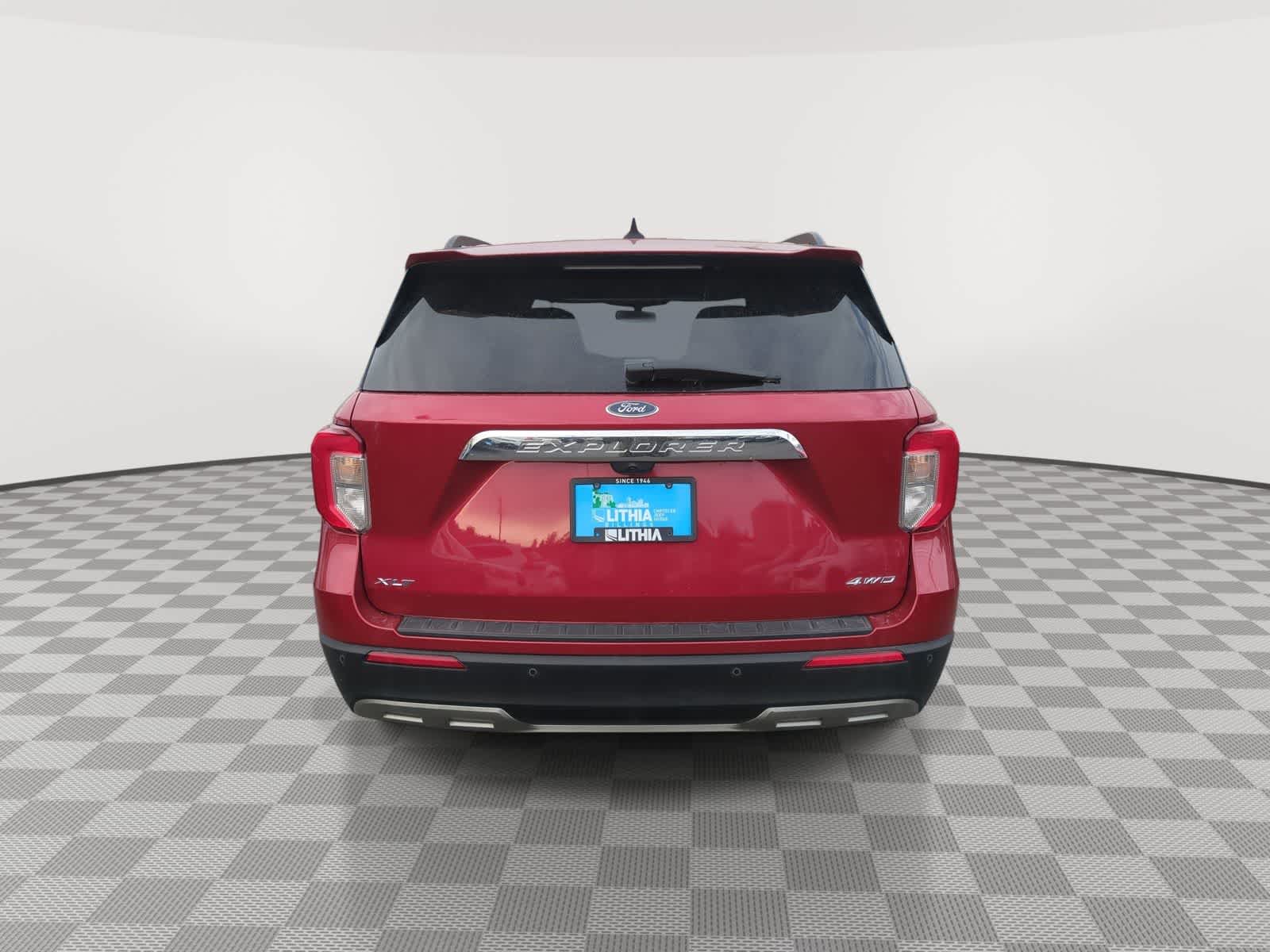 Thumbnail: 2021 Ford Explorer - 7