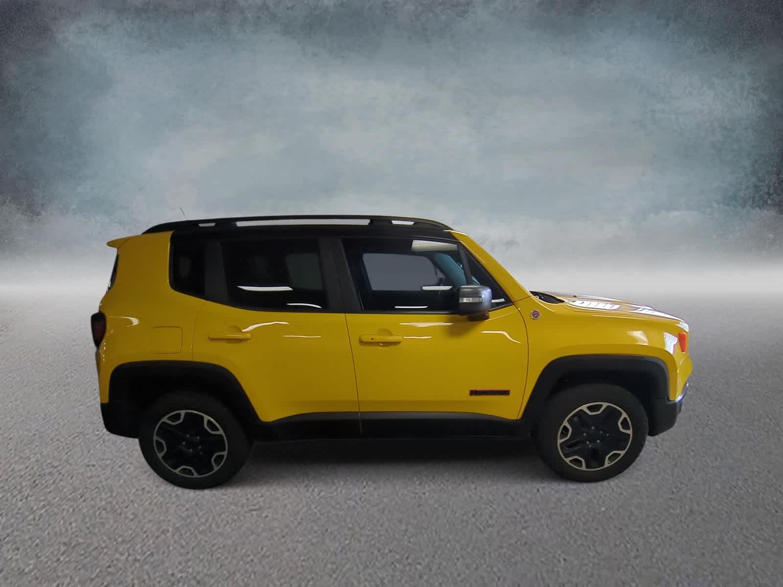 Thumbnail: 2017 Jeep Renegade - 9