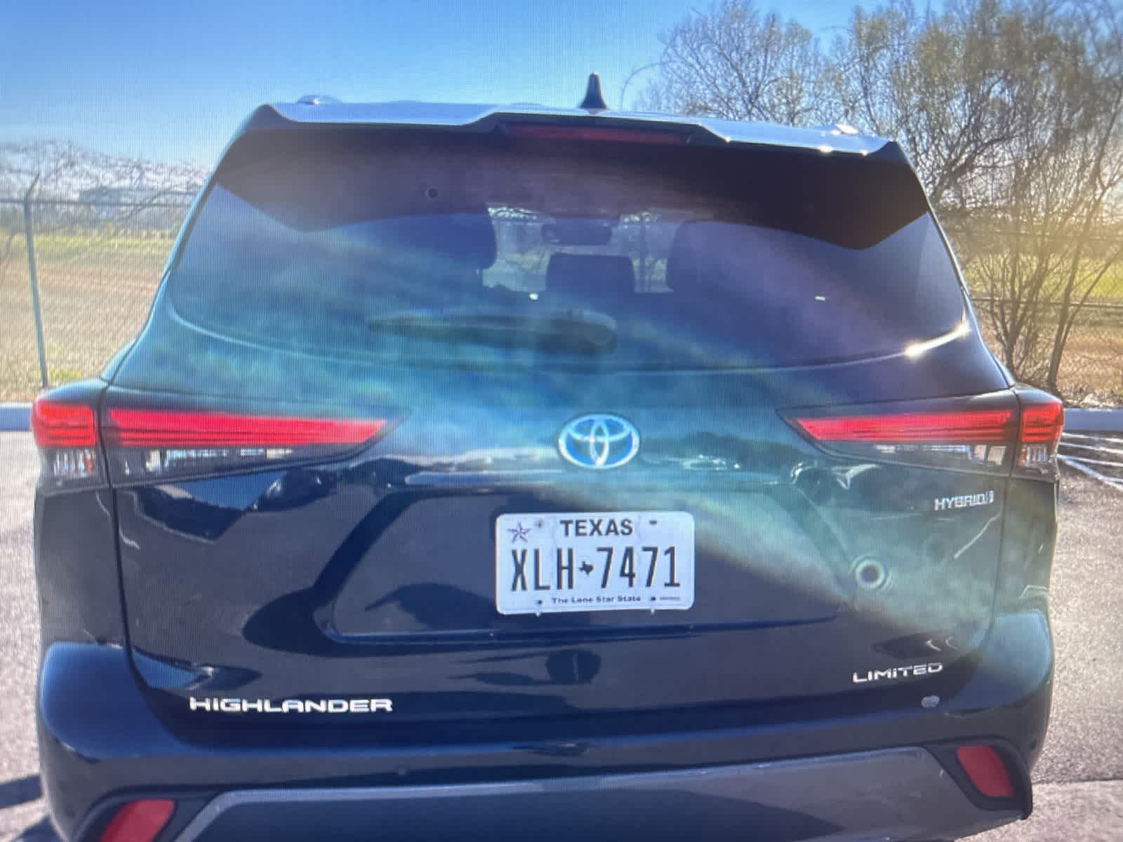 Thumbnail: 2021 Toyota Highlander - 4