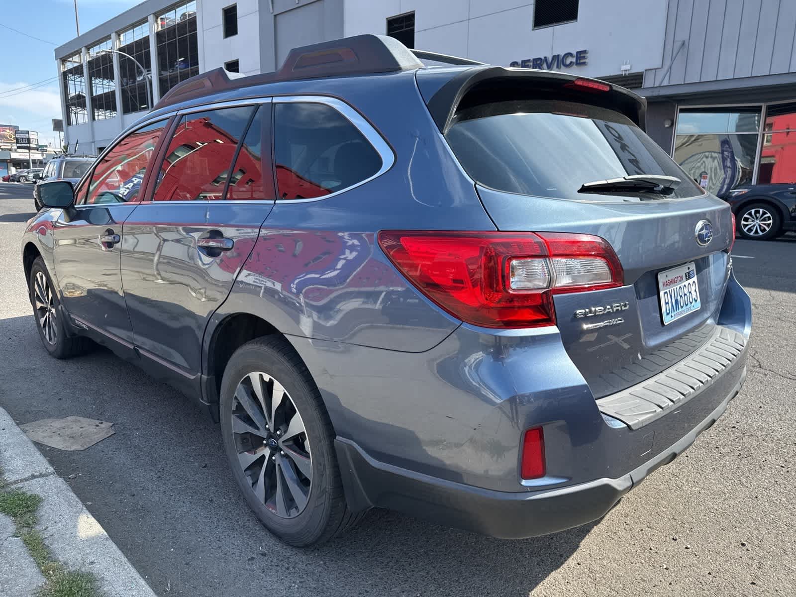 Thumbnail: 2015 Subaru Outback - 4