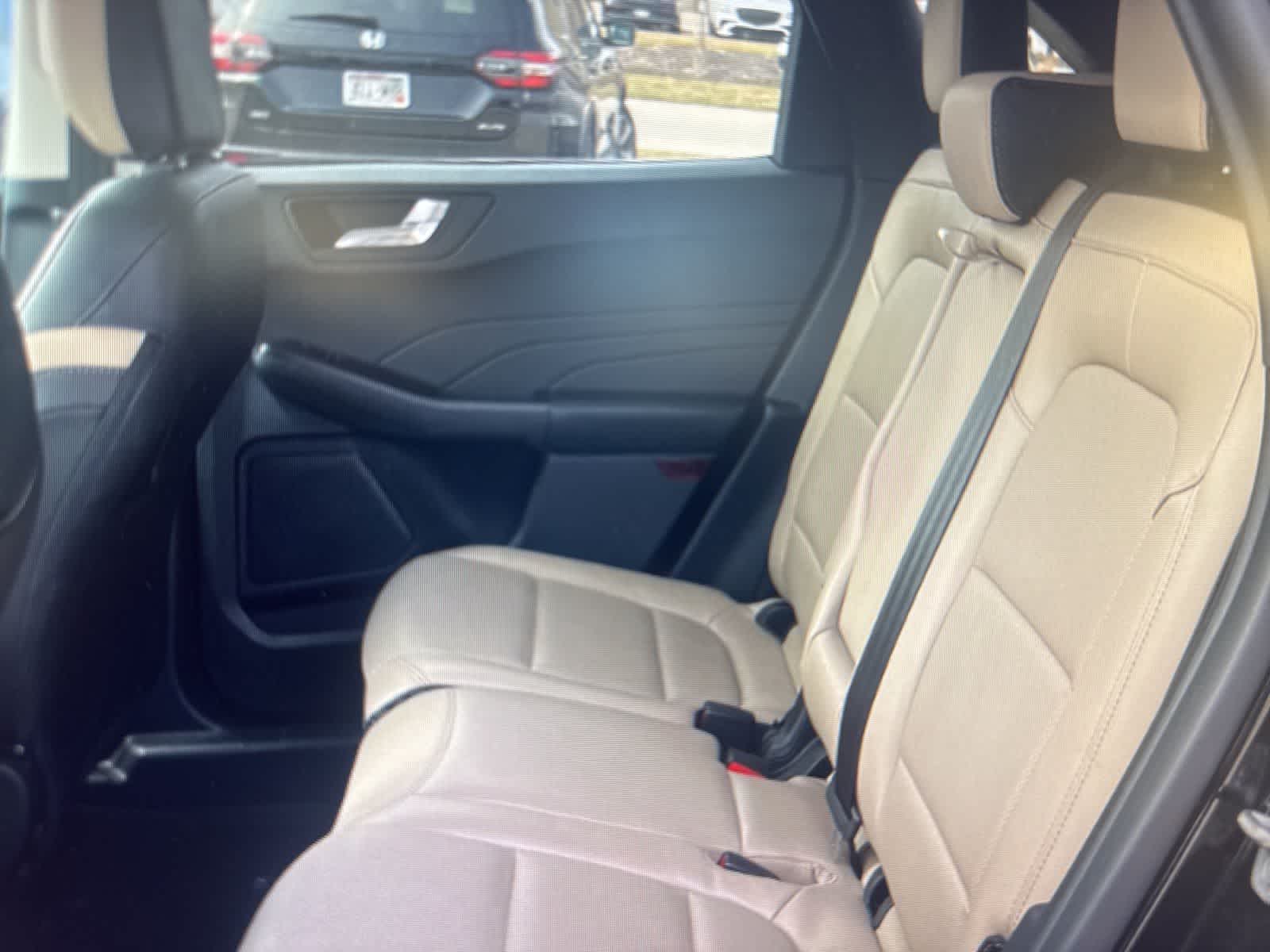 Thumbnail: 2022 Ford Escape - 12