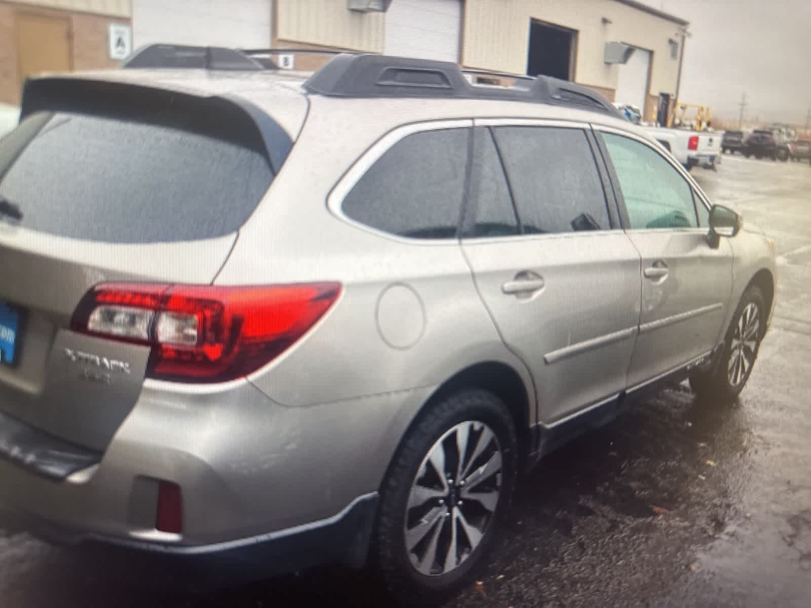 Thumbnail: 2016 Subaru Outback - 10