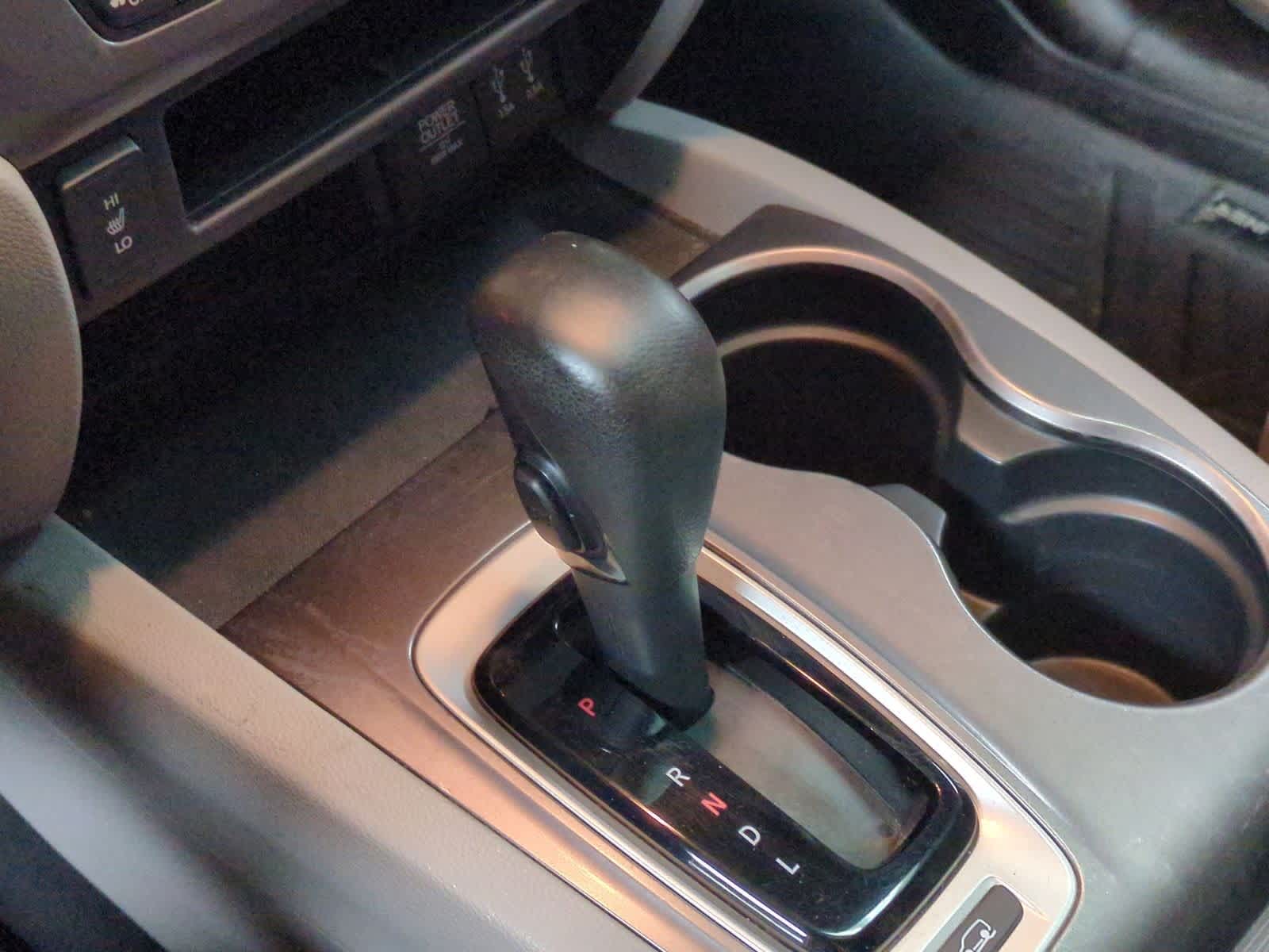 Thumbnail: 2016 Honda Pilot - 32