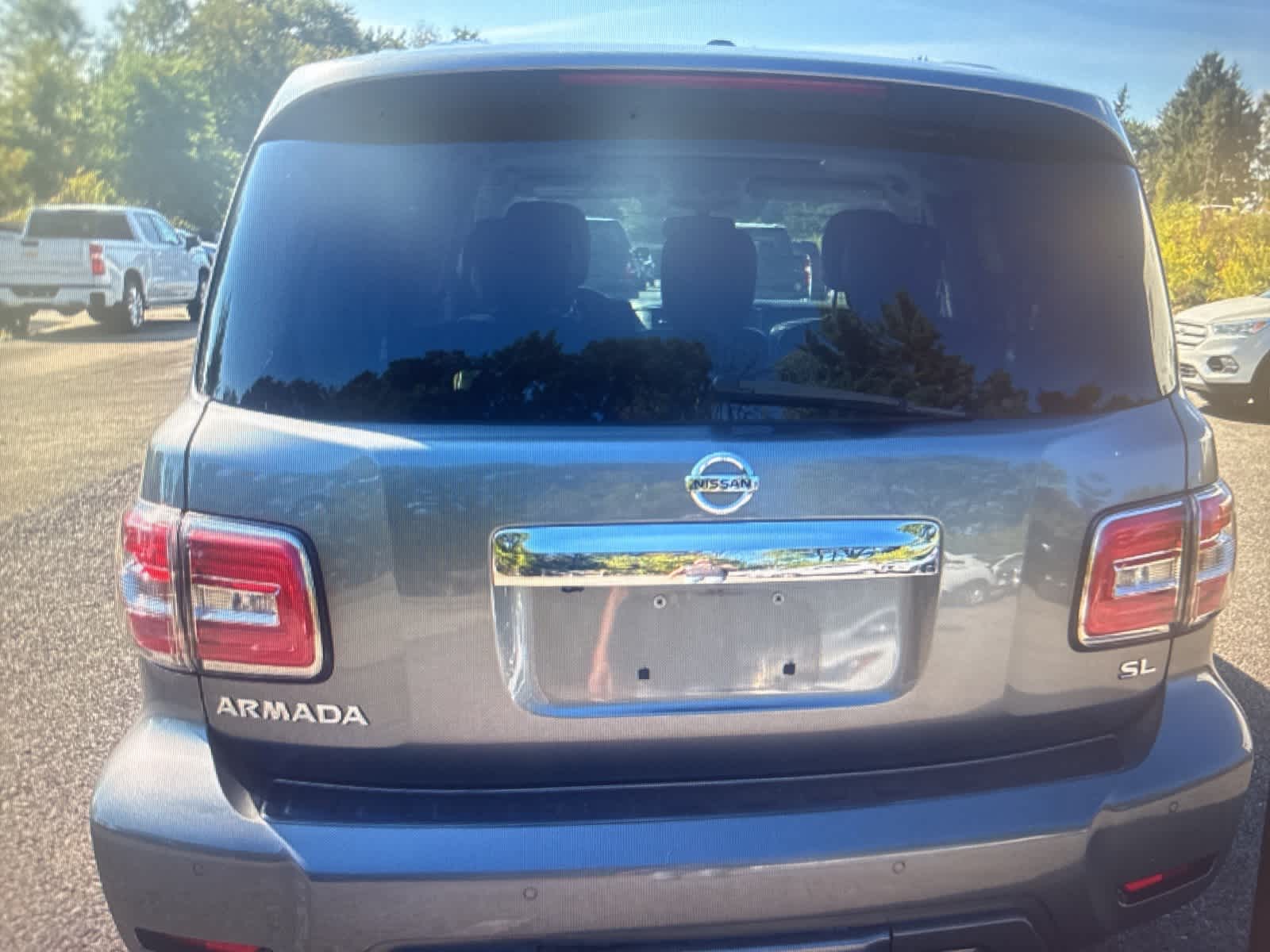 2019 Nissan Armada SL photo 3