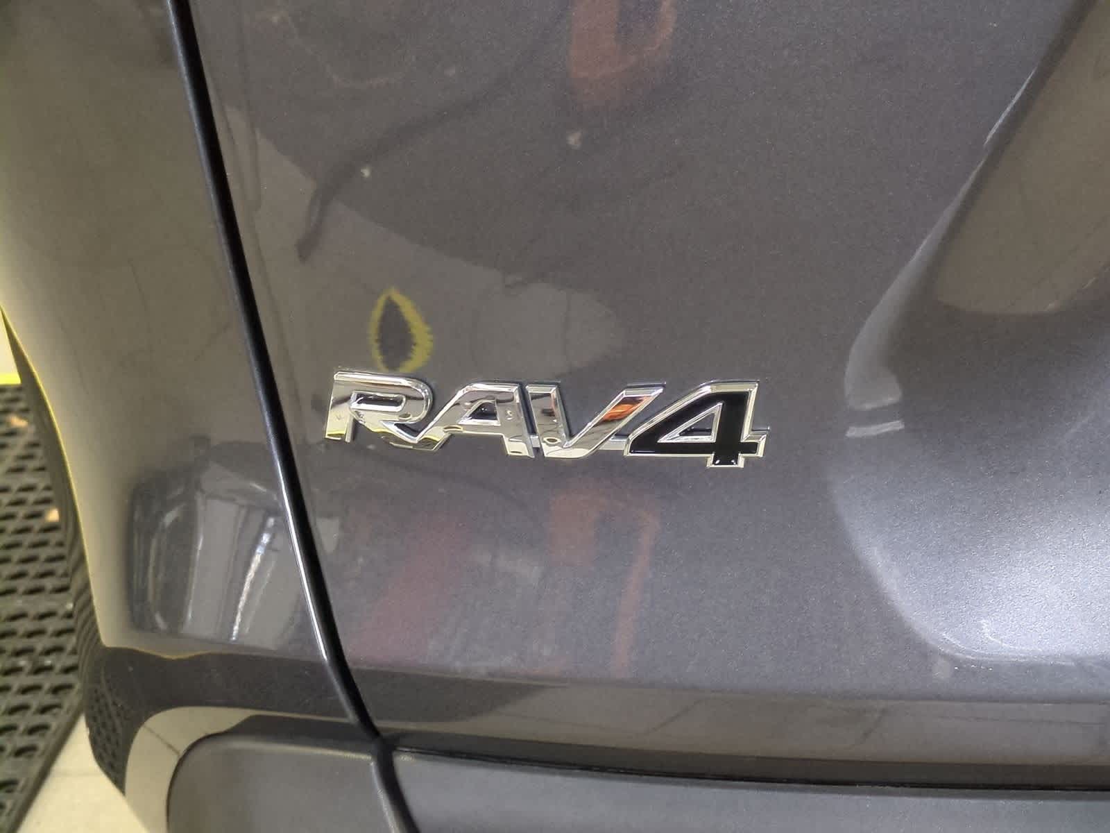 Thumbnail: 2024 Toyota RAV4 - 13