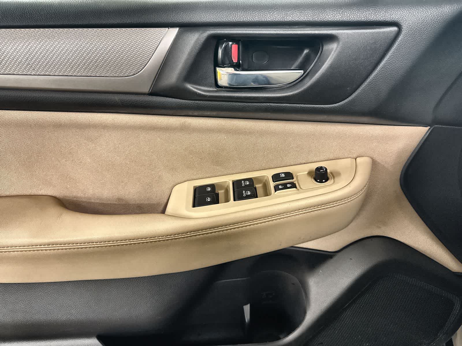 Thumbnail: 2017 Subaru Outback - 18