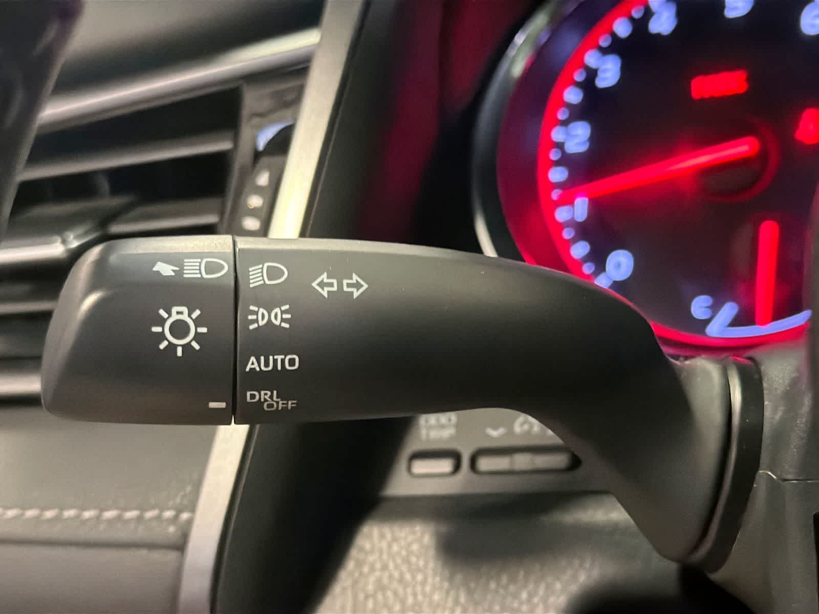 2020 Toyota Camry XSE - Photo 28