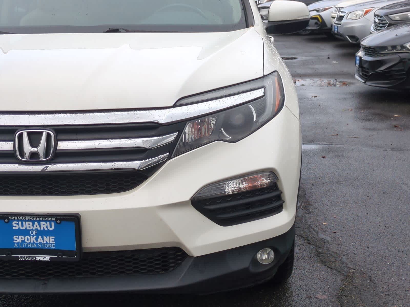 Thumbnail: 2017 Honda Pilot - 11