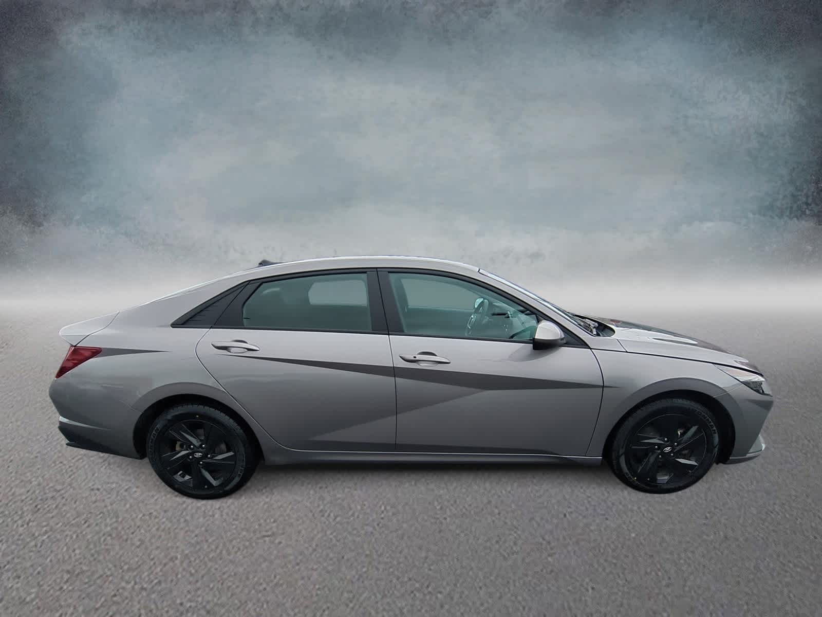 Thumbnail: 2023 Hyundai Elantra - 9