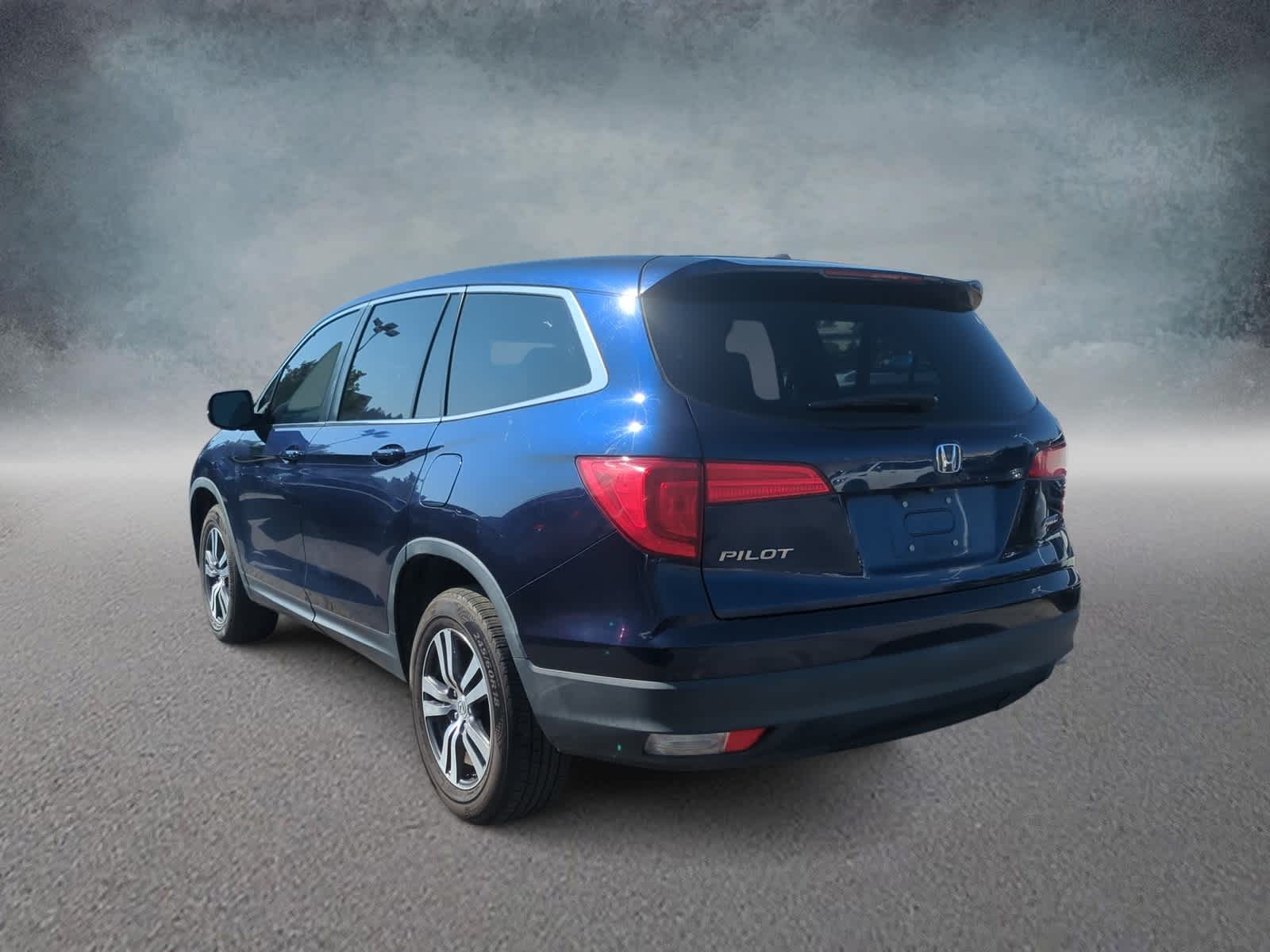 Thumbnail: 2018 Honda Pilot - 6