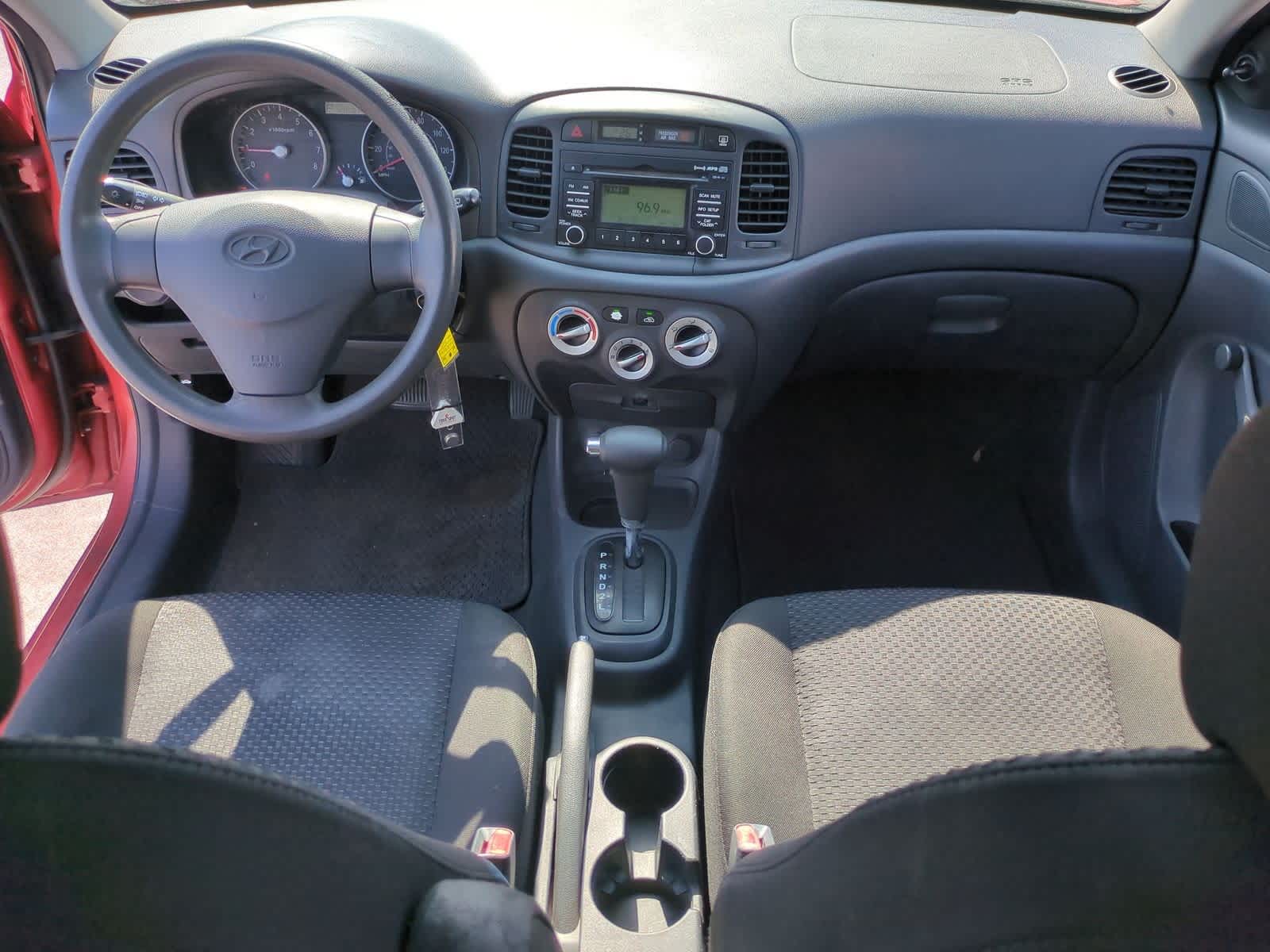 Thumbnail: 2009 Hyundai Accent - 16