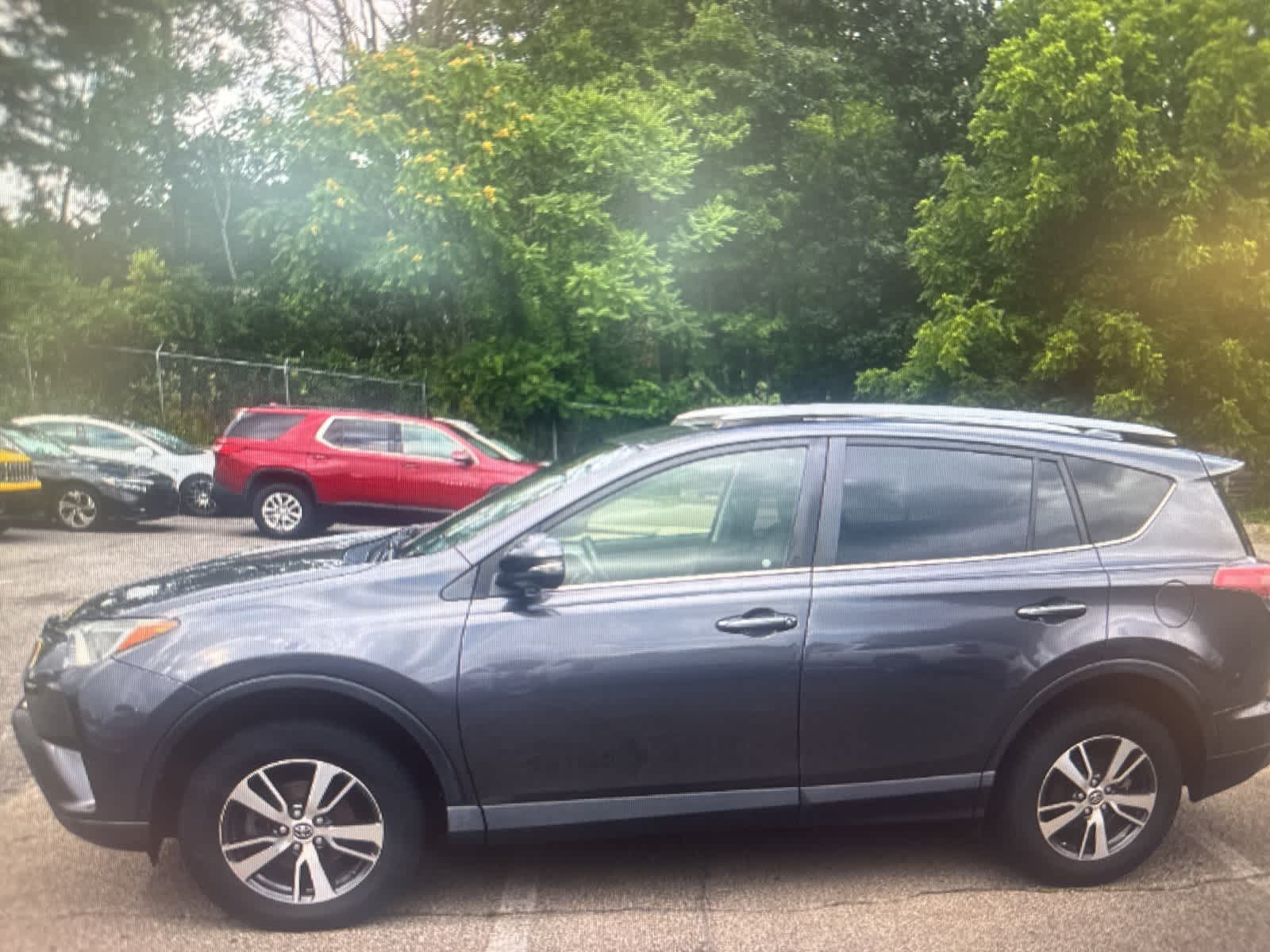 Thumbnail: 2018 Toyota RAV4 - 2