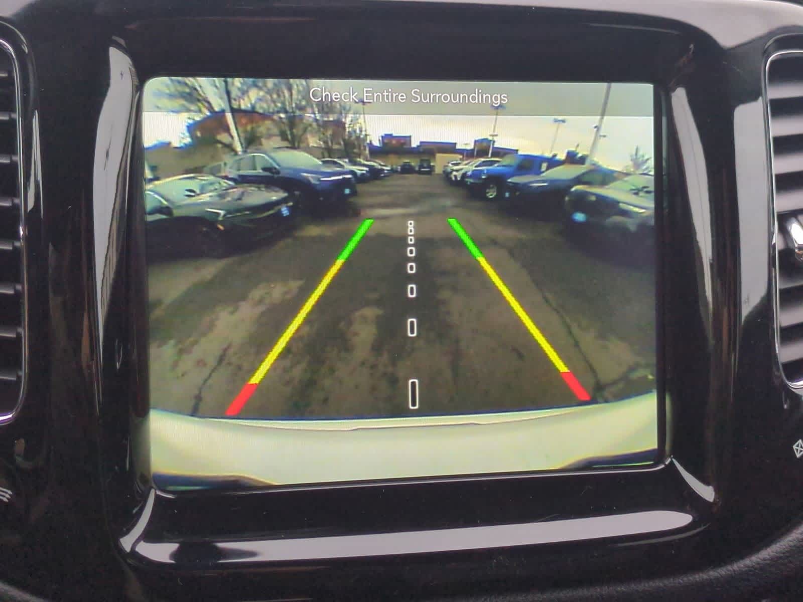 Thumbnail: 2018 Jeep Compass - 31