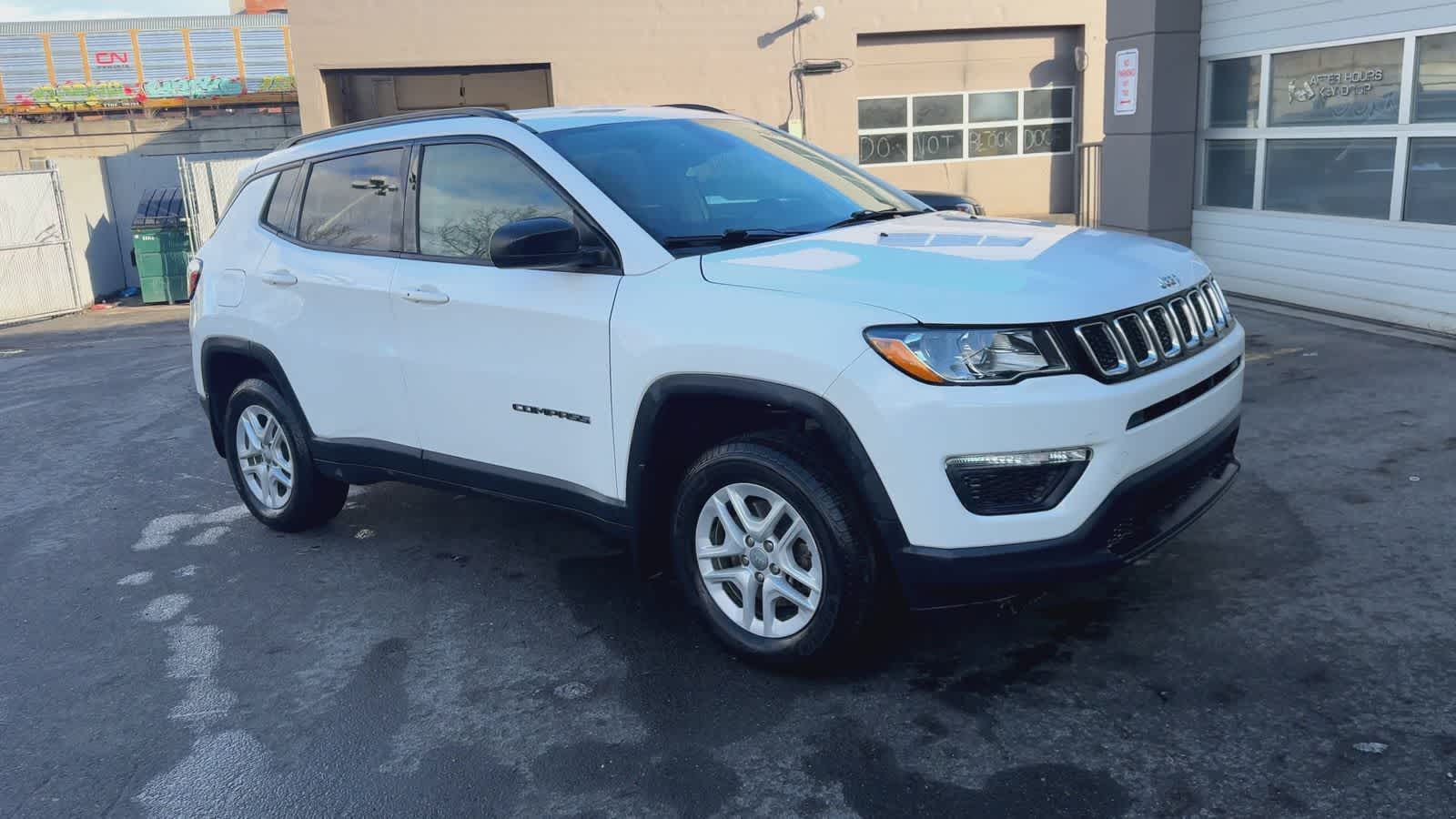 Thumbnail: 2018 Jeep Compass - 3