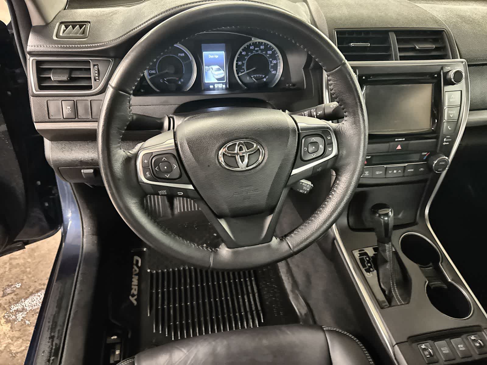 Thumbnail: 2017 Toyota Camry - 25