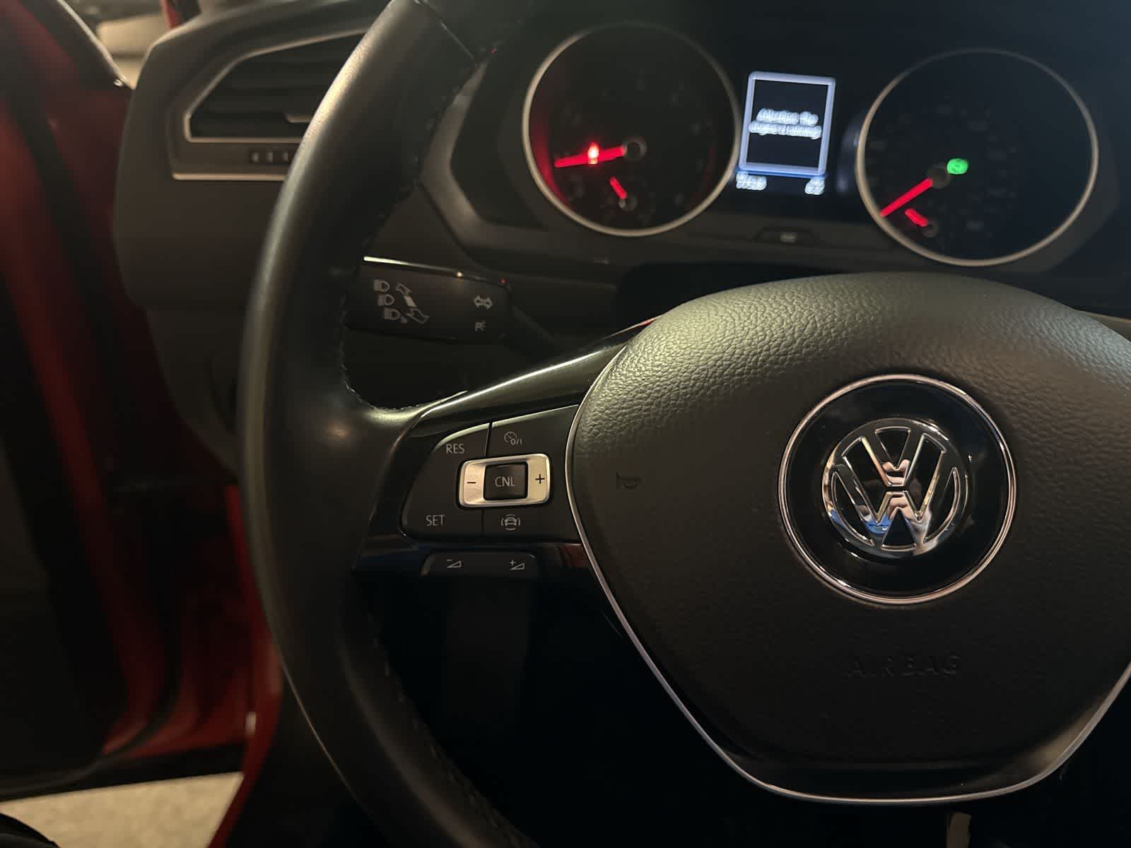 Thumbnail: 2019 Volkswagen Tiguan - 23