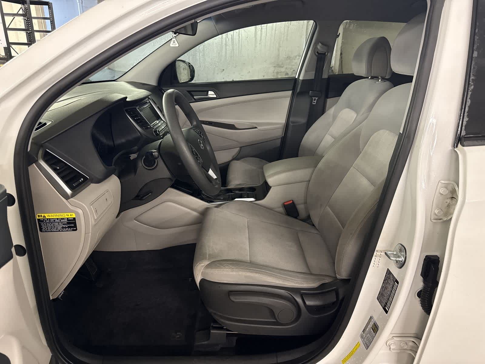 Thumbnail: 2017 Hyundai Tucson - 10