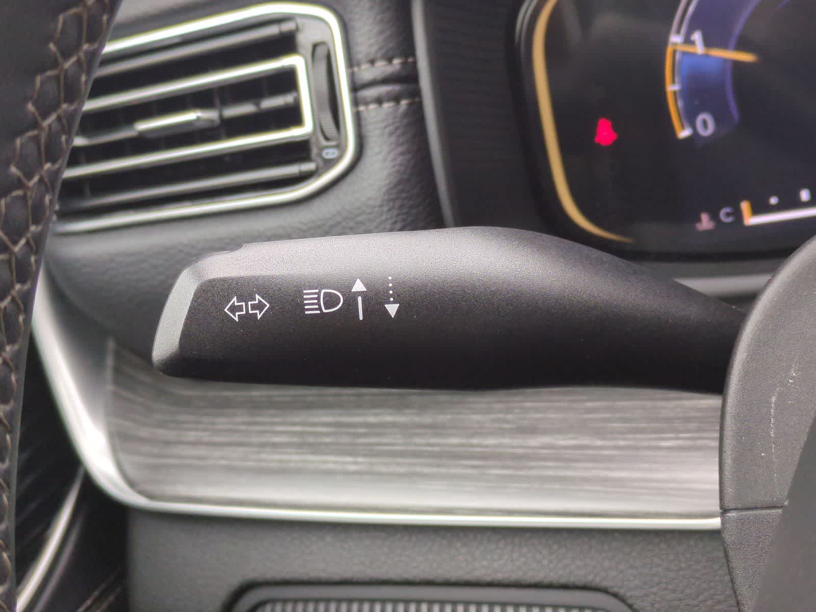 Thumbnail: 2024 Jeep Wagoneer - 26