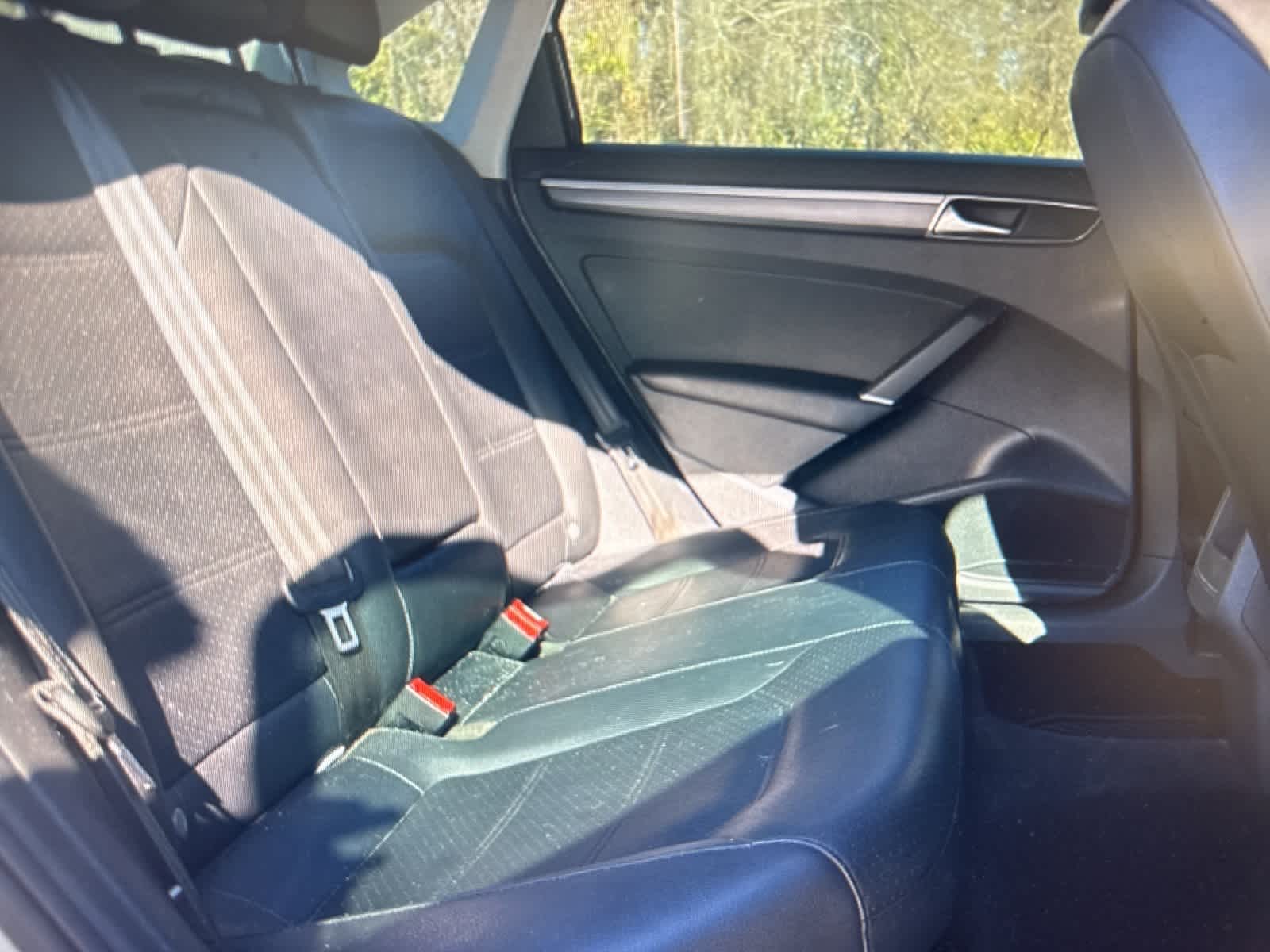 Thumbnail: 2018 Volkswagen Passat - 14