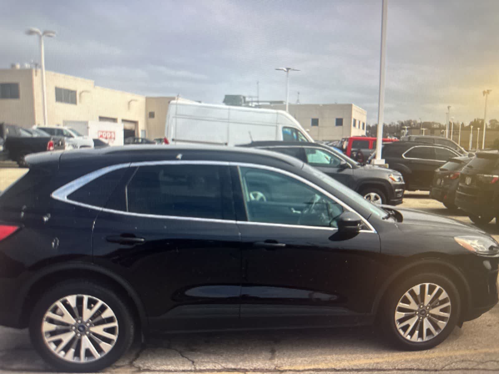 Thumbnail: 2022 Ford Escape - 5