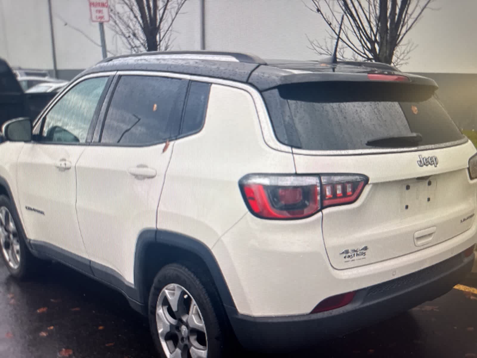 2018 Jeep Compass Limited photo 2