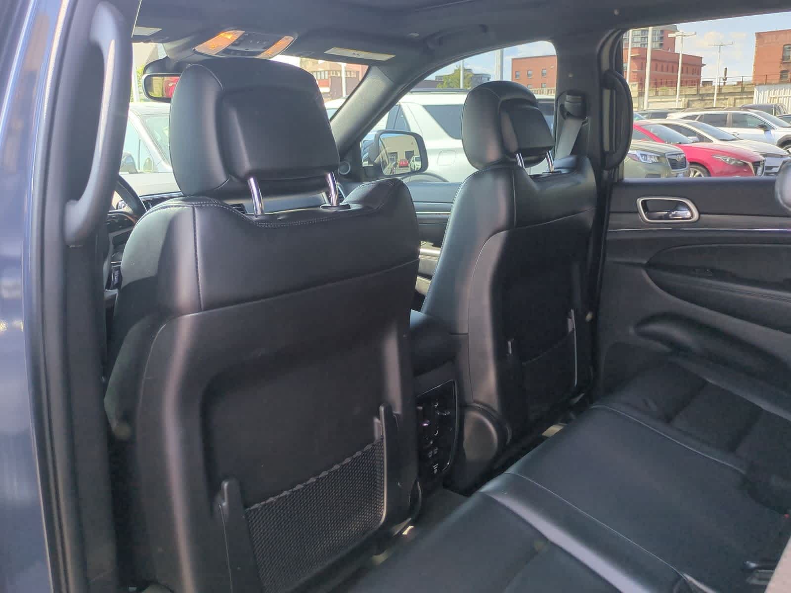 2020 Jeep Grand Cherokee Limited Edition 19
