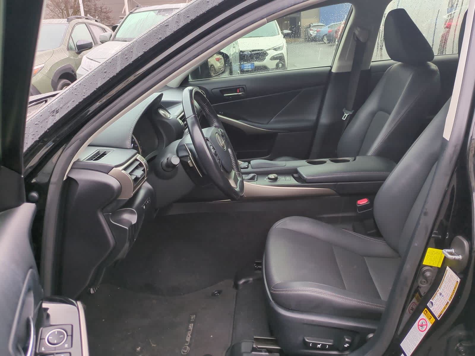 Thumbnail: 2015 Lexus IS - 17