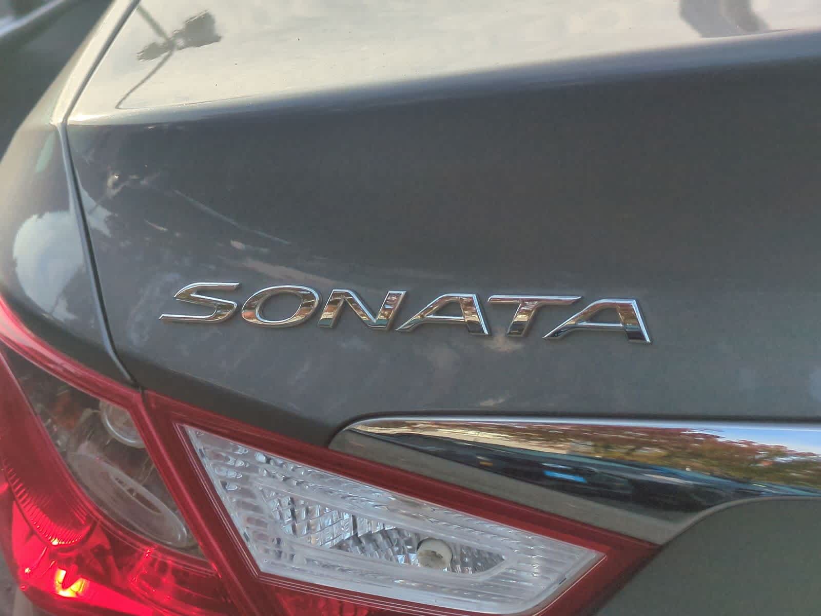 Thumbnail: 2013 Hyundai Sonata - 13
