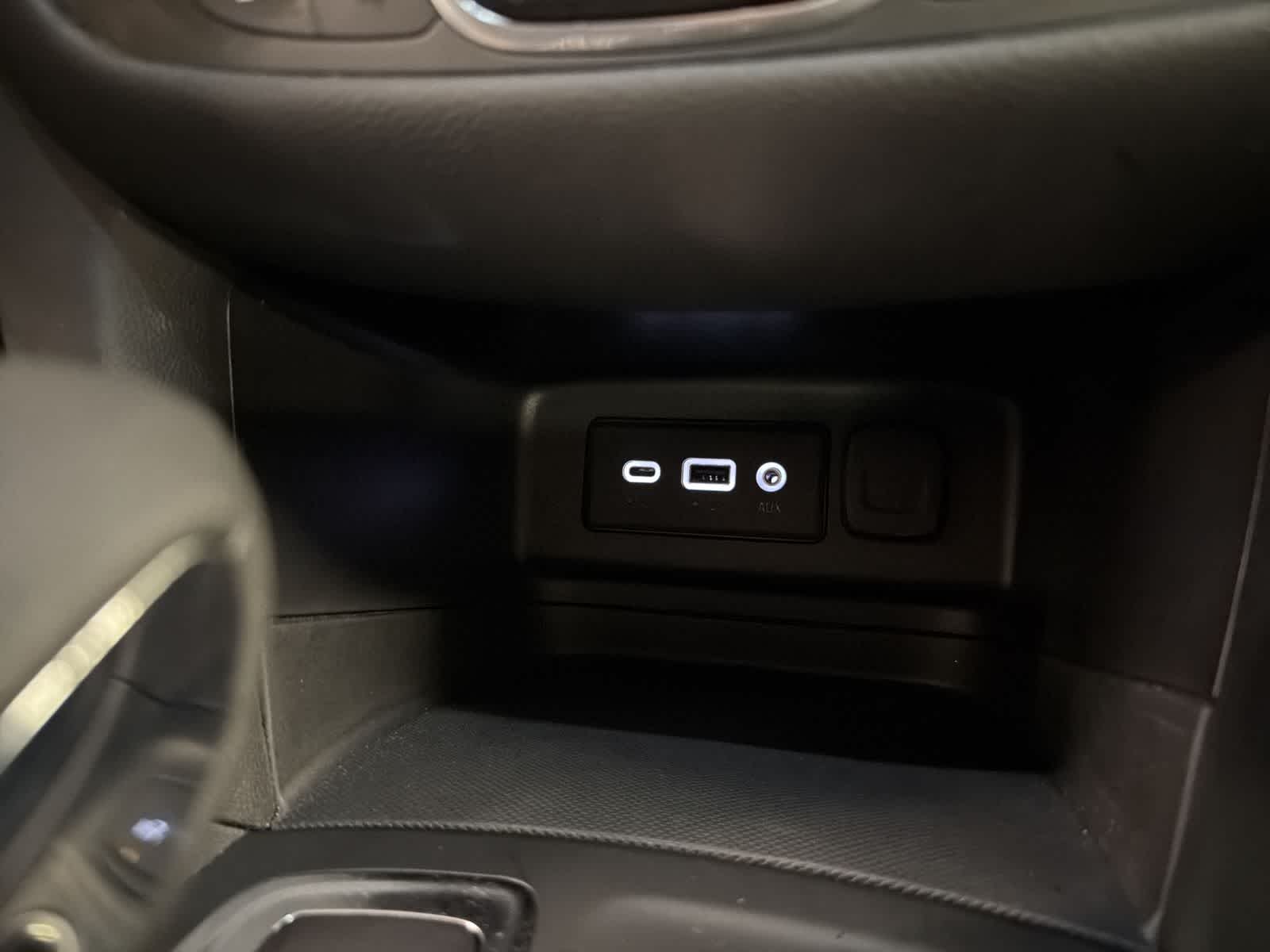 Thumbnail: 2024 Chevrolet Equinox - 30