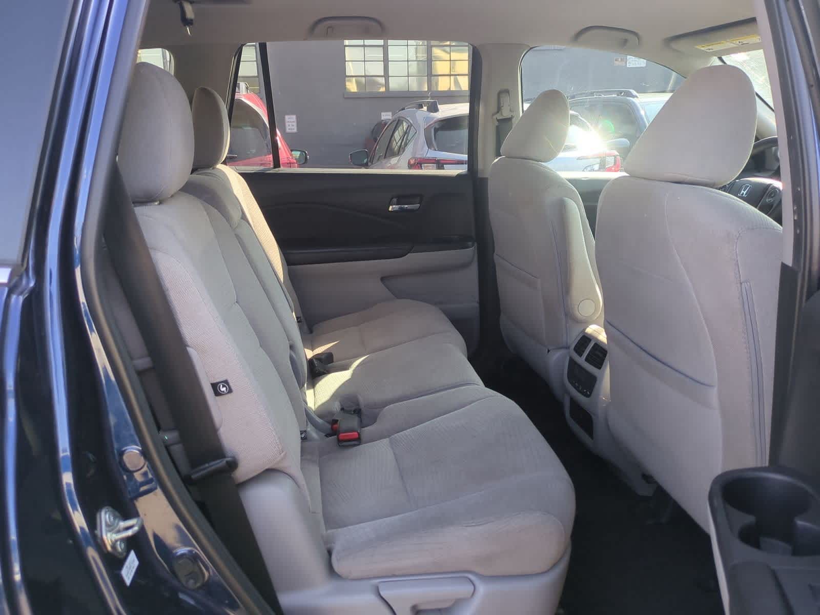 Thumbnail: 2018 Honda Pilot - 21