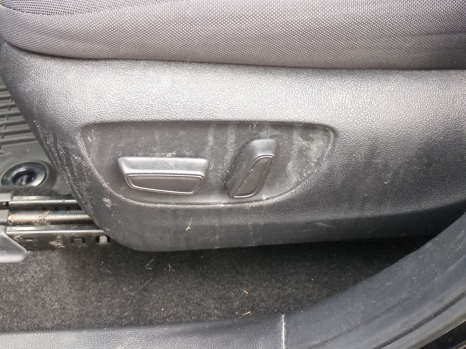 Thumbnail: 2024 Toyota Highlander - 18