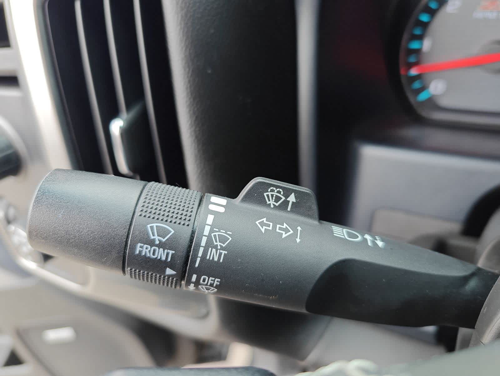 Thumbnail: 2018 Chevrolet Silverado 1500 - 27