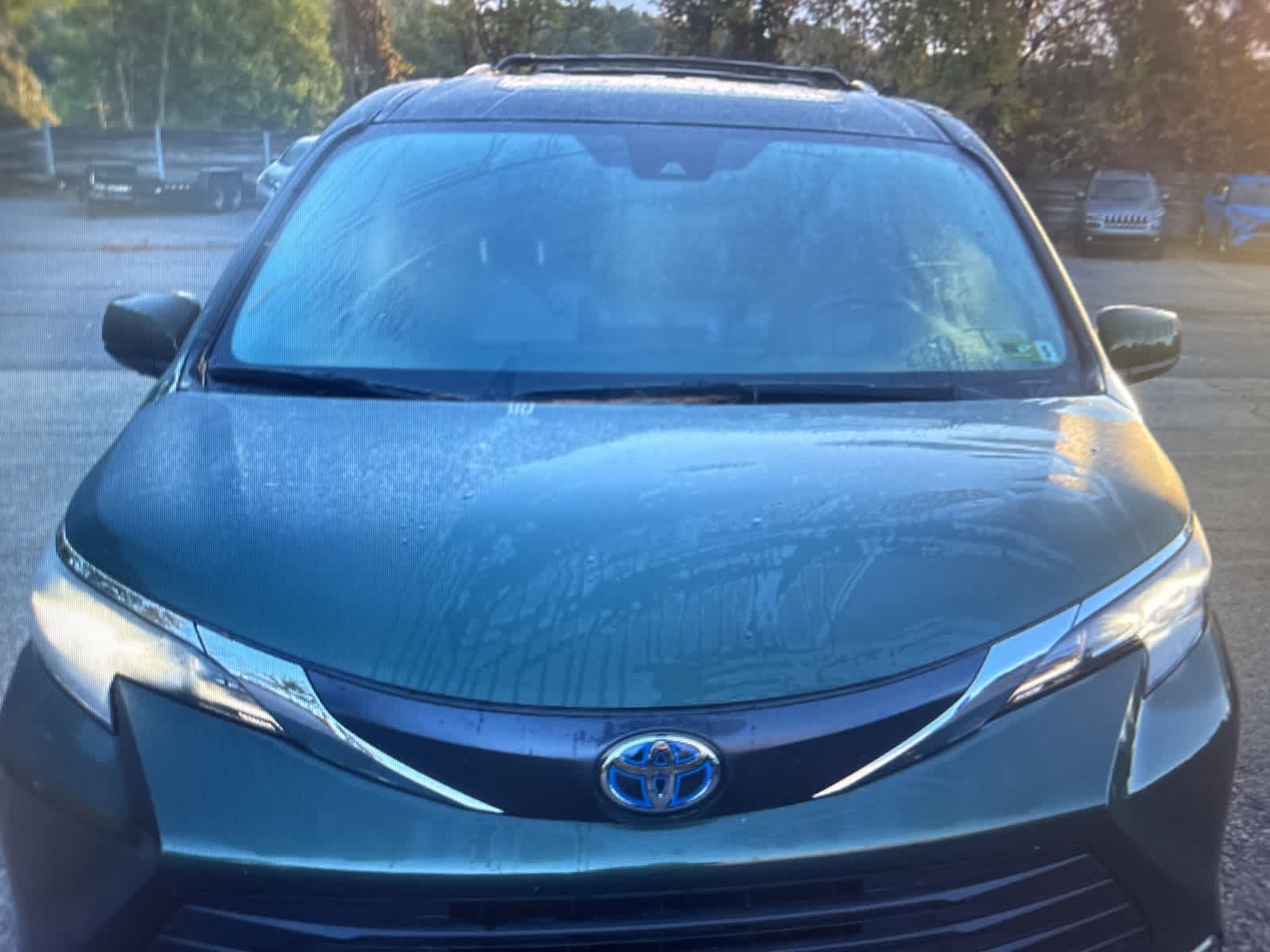 Thumbnail: 2021 Toyota Sienna - 8