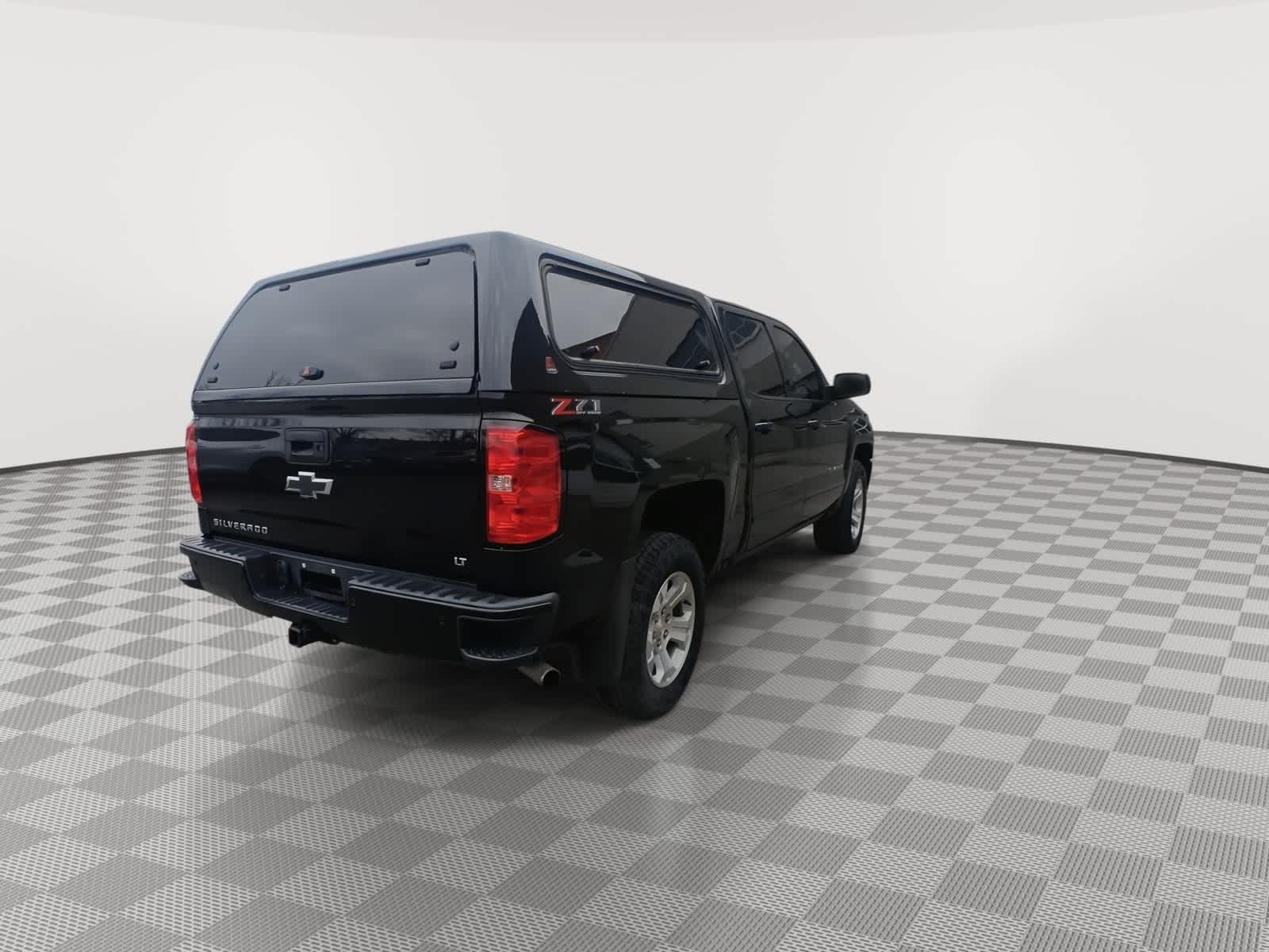 Thumbnail: 2018 Chevrolet Silverado 1500 - 8