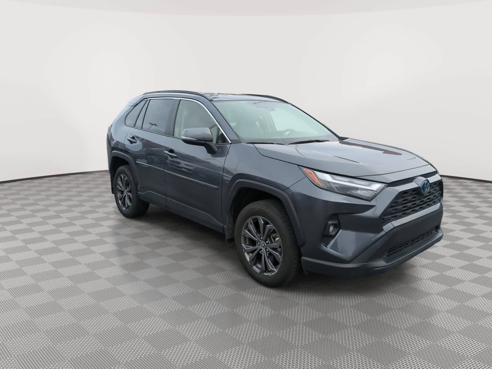 Thumbnail: 2022 Toyota RAV4 - 2