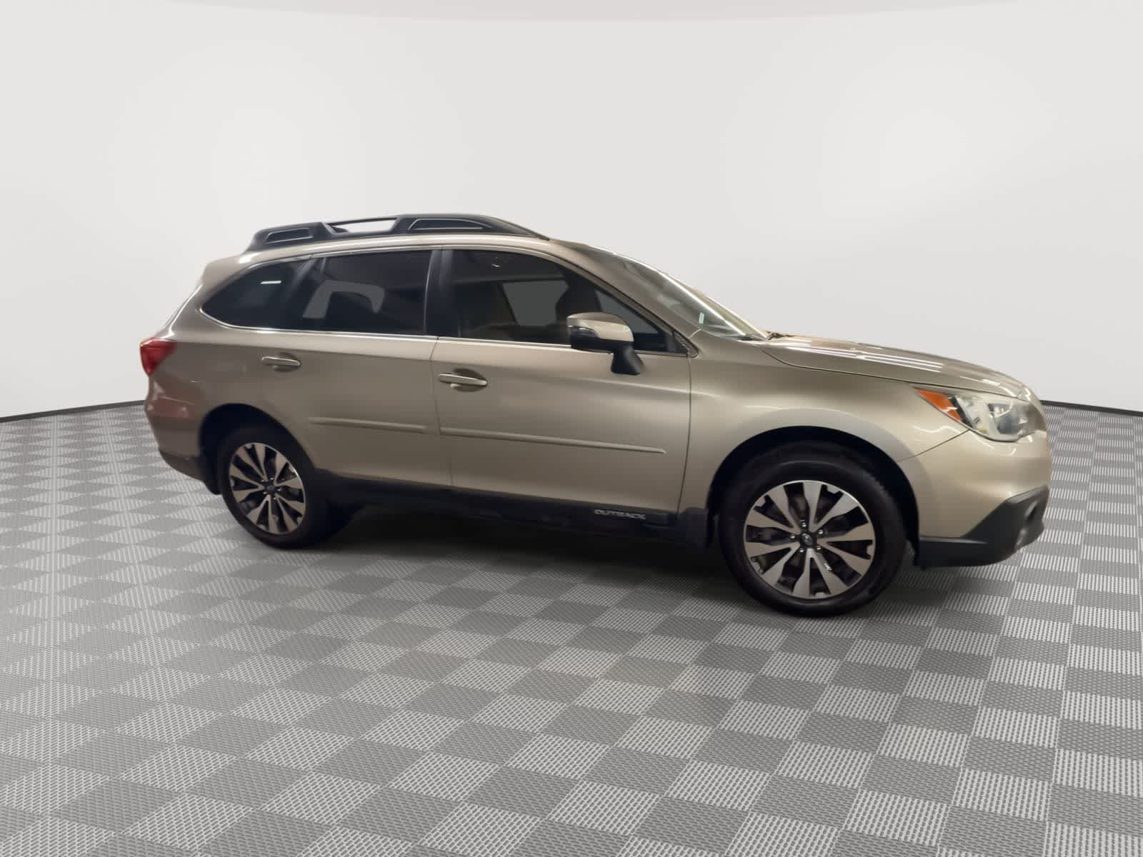 Thumbnail: 2016 Subaru Outback - 9