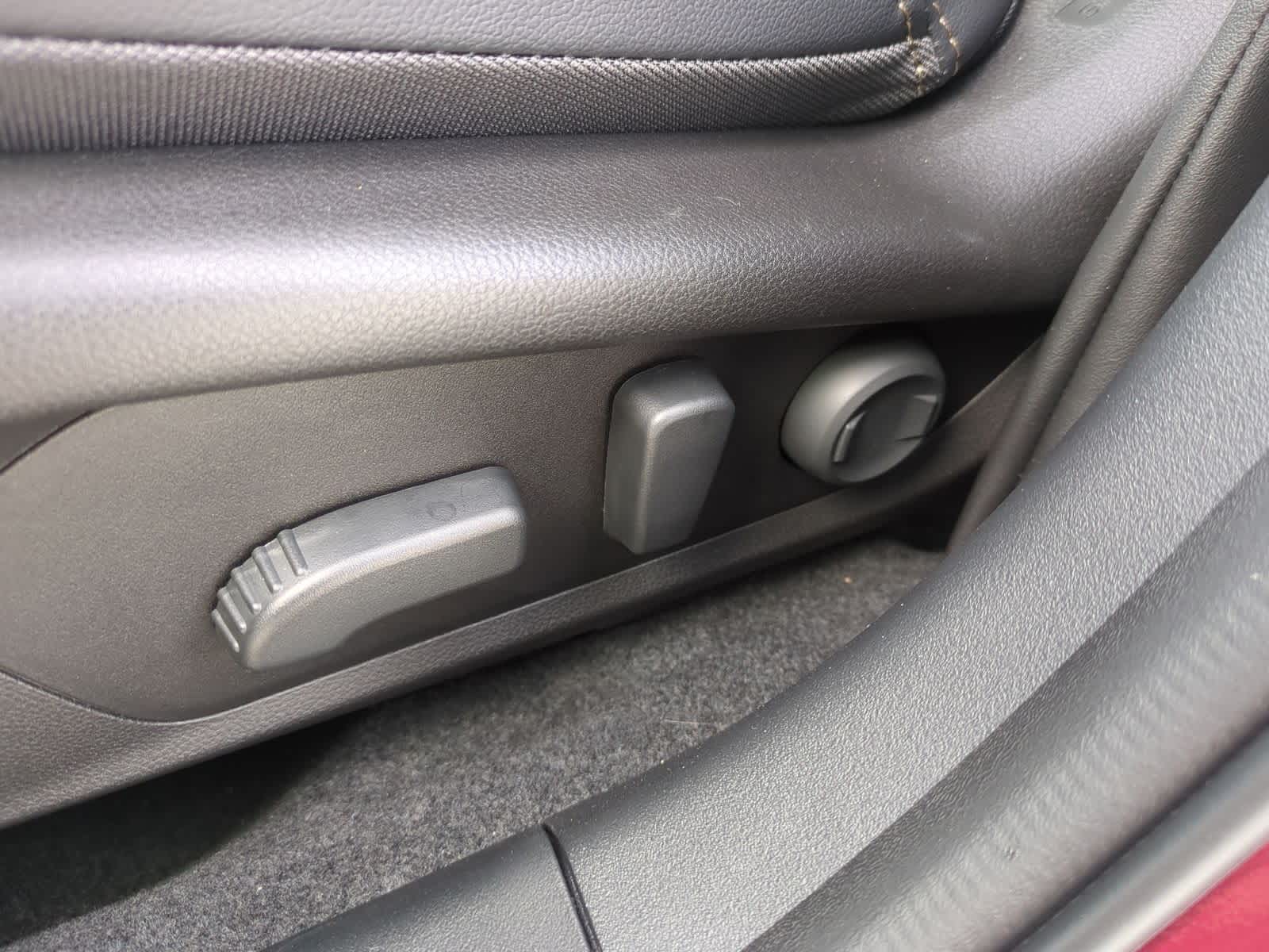 Thumbnail: 2026 Subaru Outback - 18