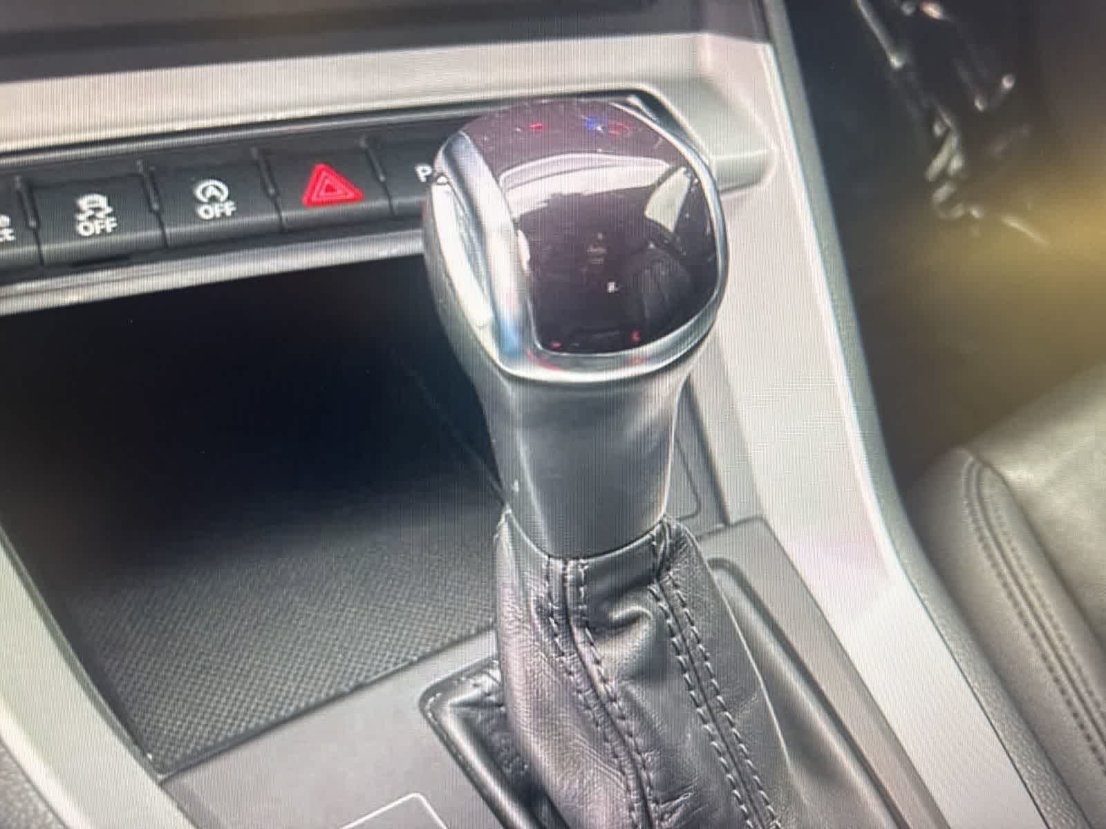 Thumbnail: 2022 Audi Q3 - 13