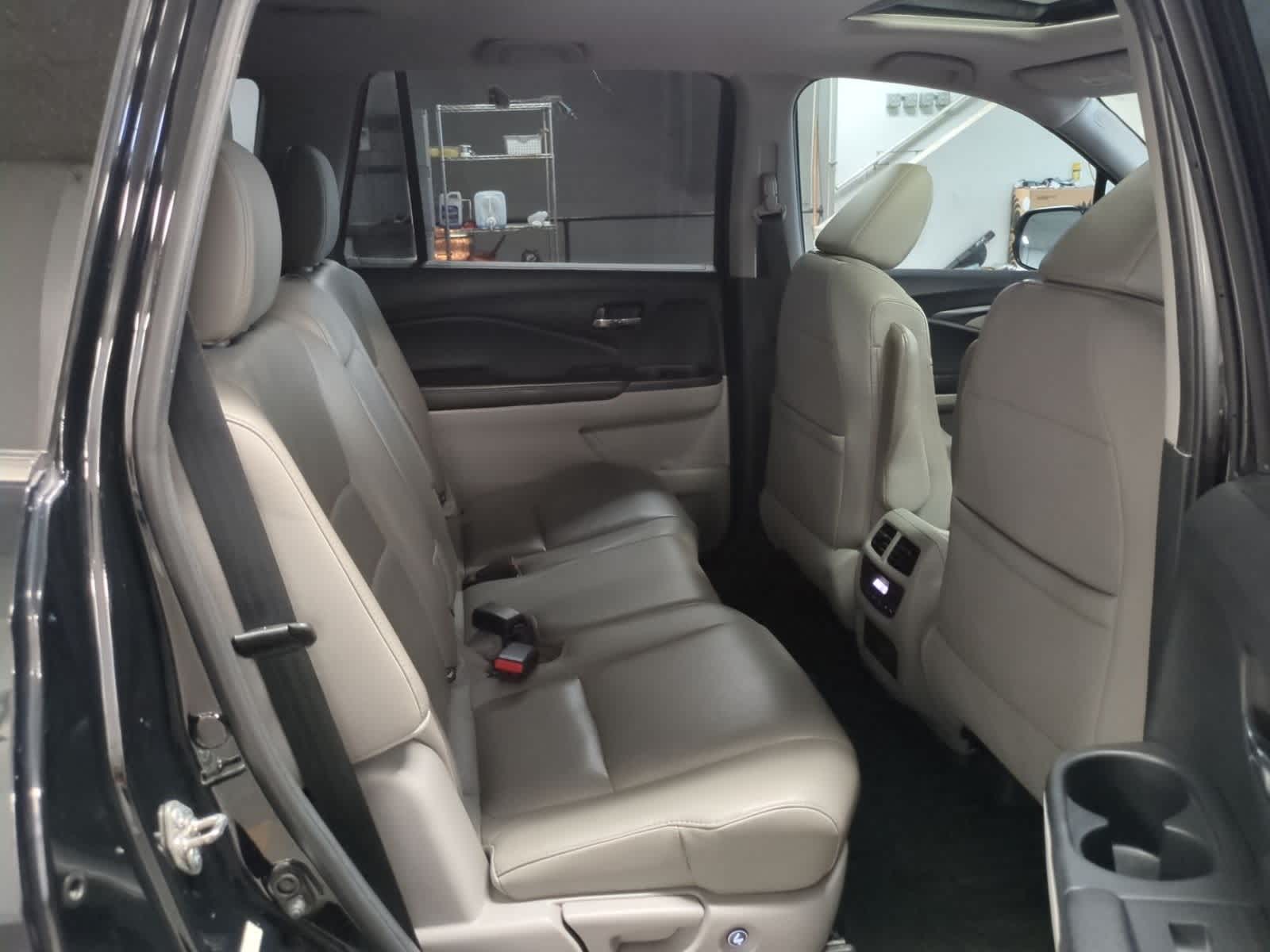 Thumbnail: 2016 Honda Pilot - 21