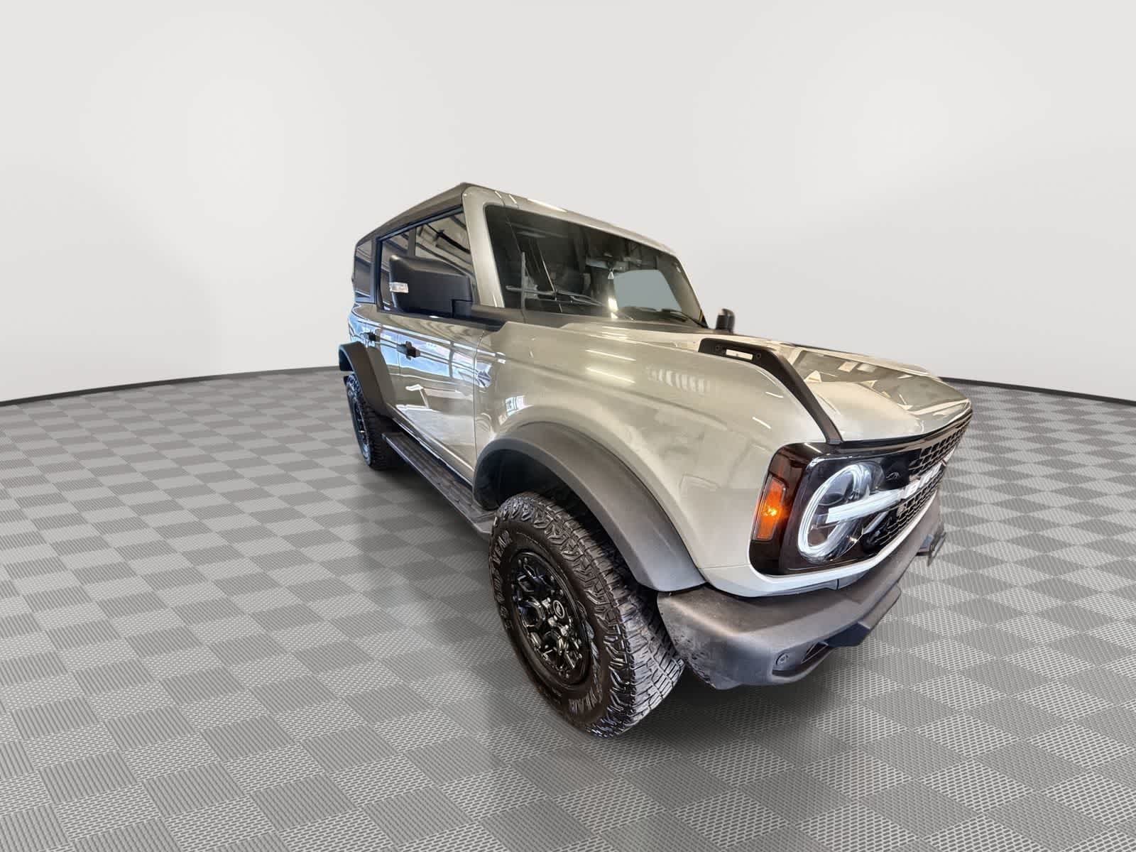 Thumbnail: 2022 Ford Bronco - 2