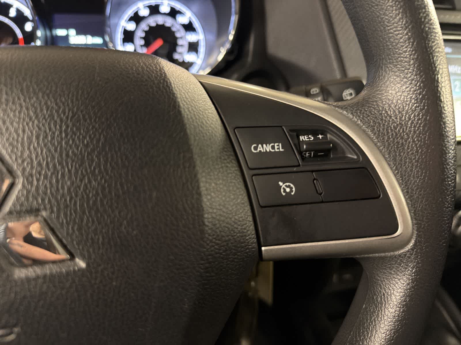 Thumbnail: 2024 Mitsubishi Outlander Sport - 25