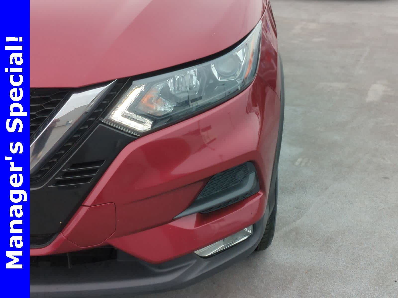 Thumbnail: 2022 Nissan Rogue Sport - 11