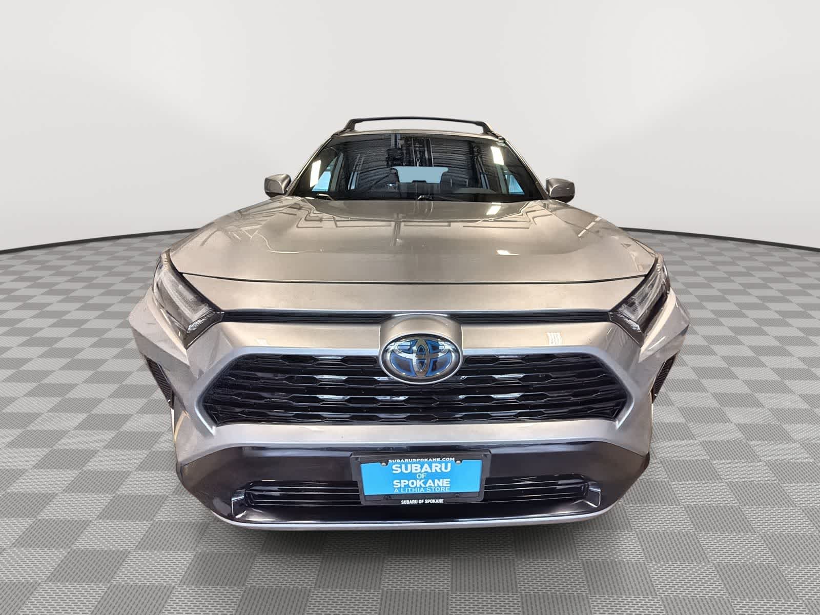 Thumbnail: 2022 Toyota RAV4 - 3